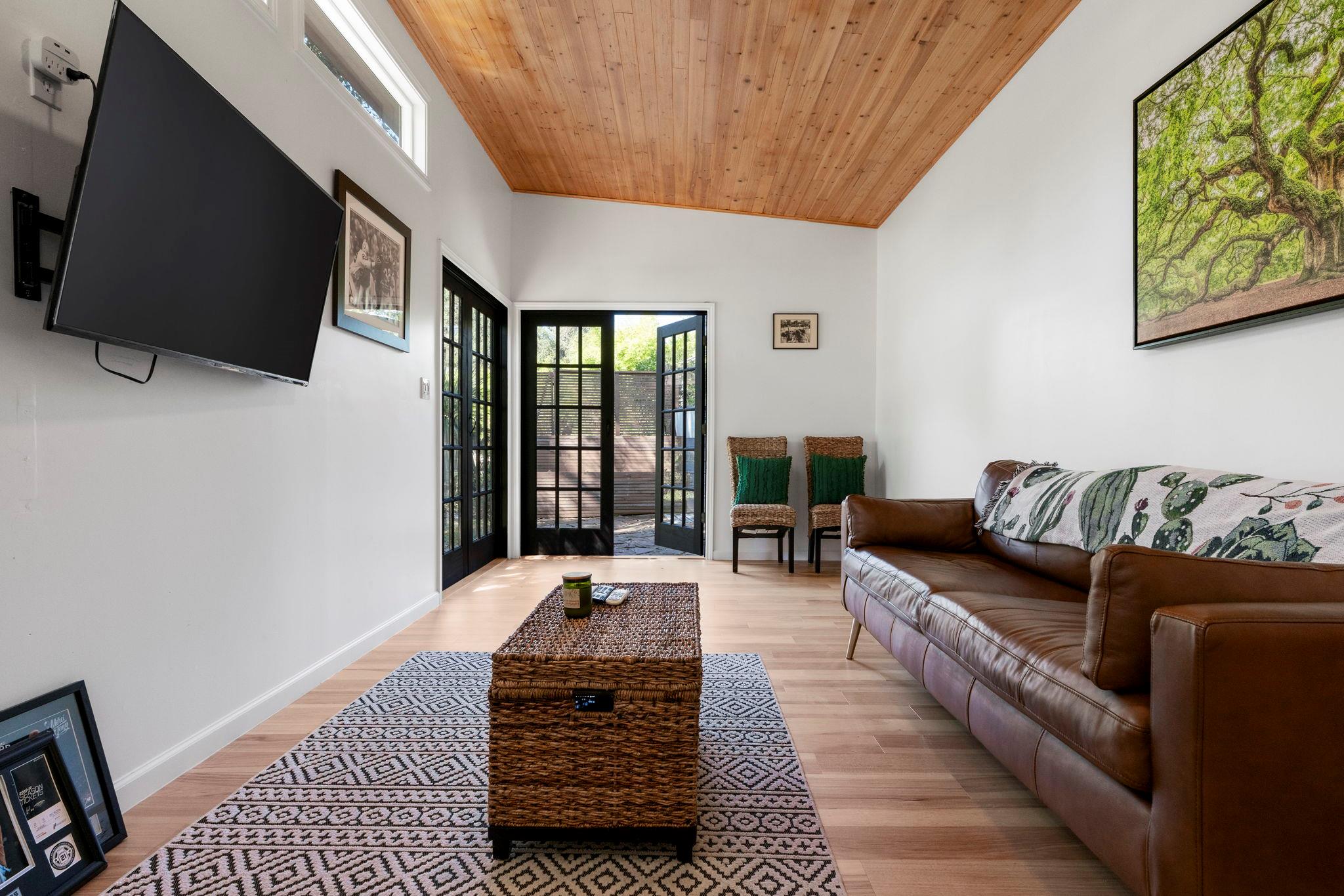 3201 Overcup Oak Dr, Austin, TX 78704