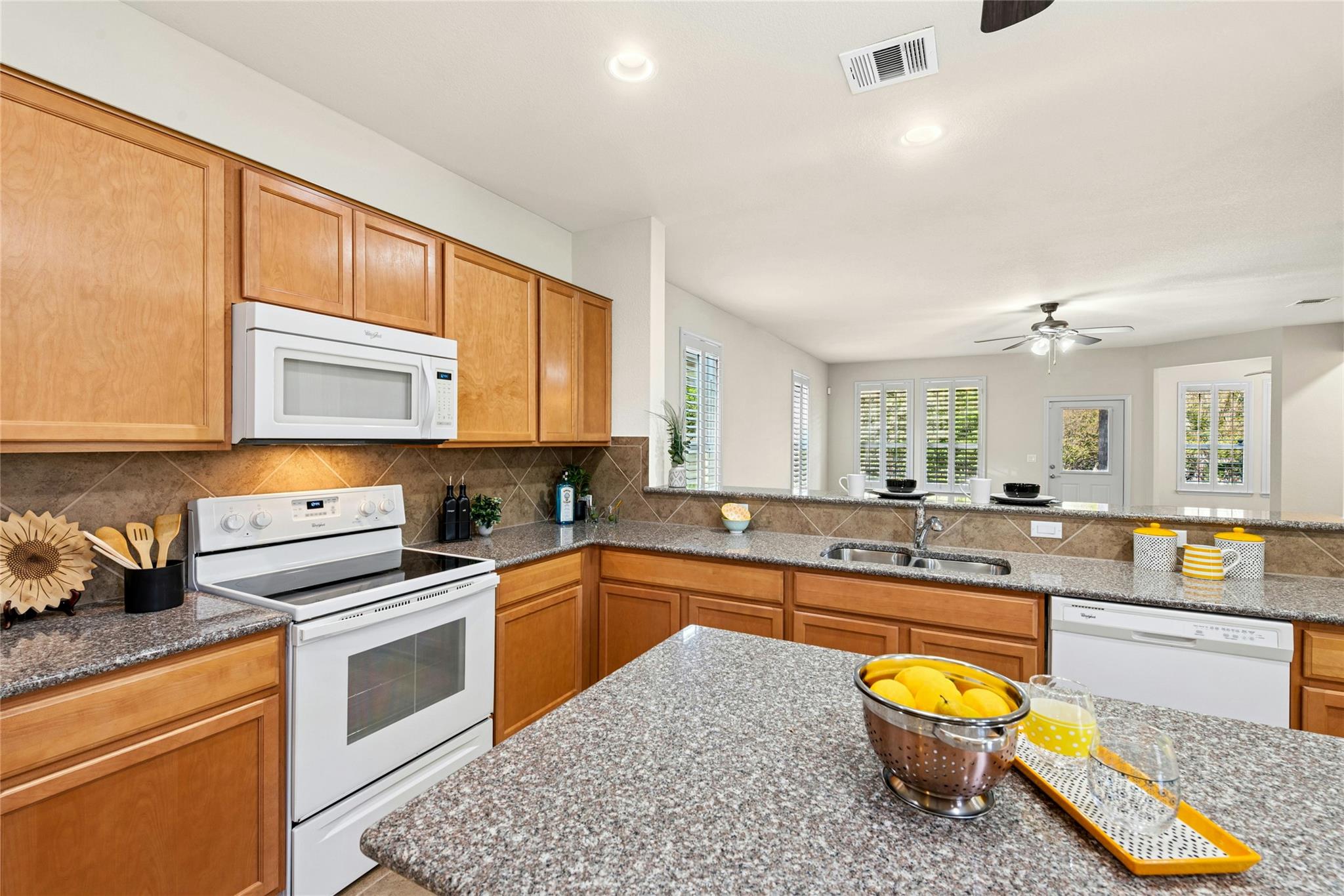 914 Dome Peak Ln, Georgetown, TX 78633