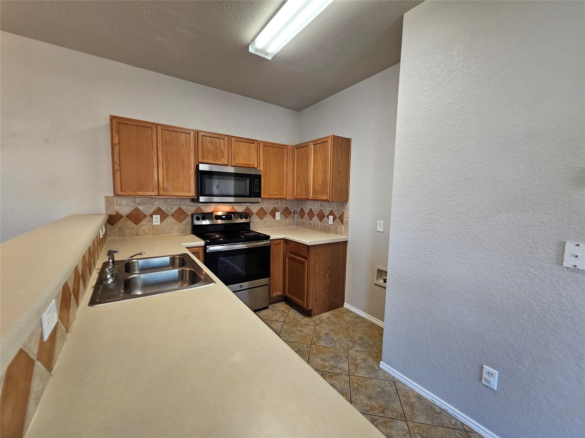 302 Windridge Village Cv, Georgetown, TX 78626