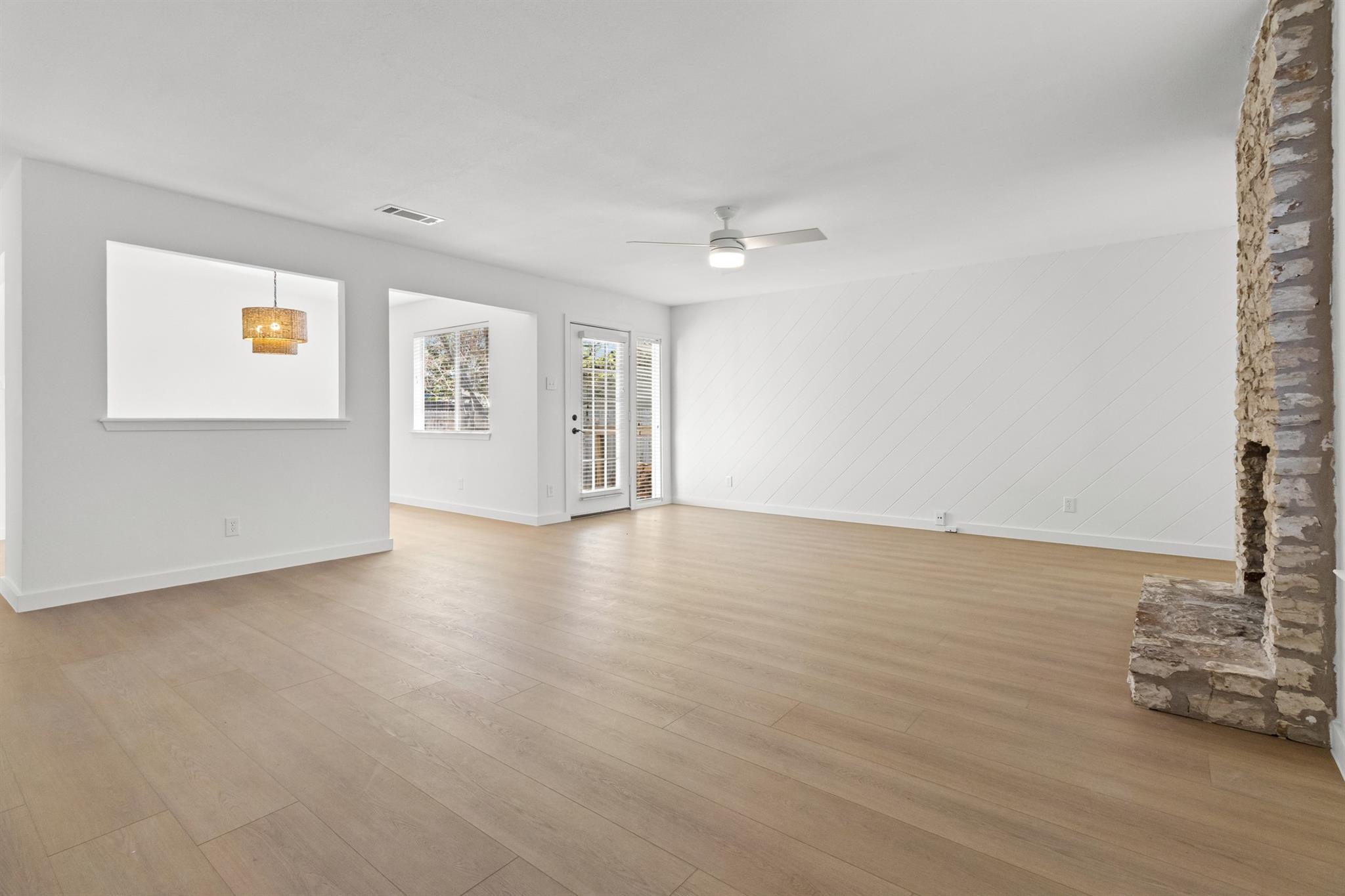 11131 Henge Dr, Austin, TX 78759