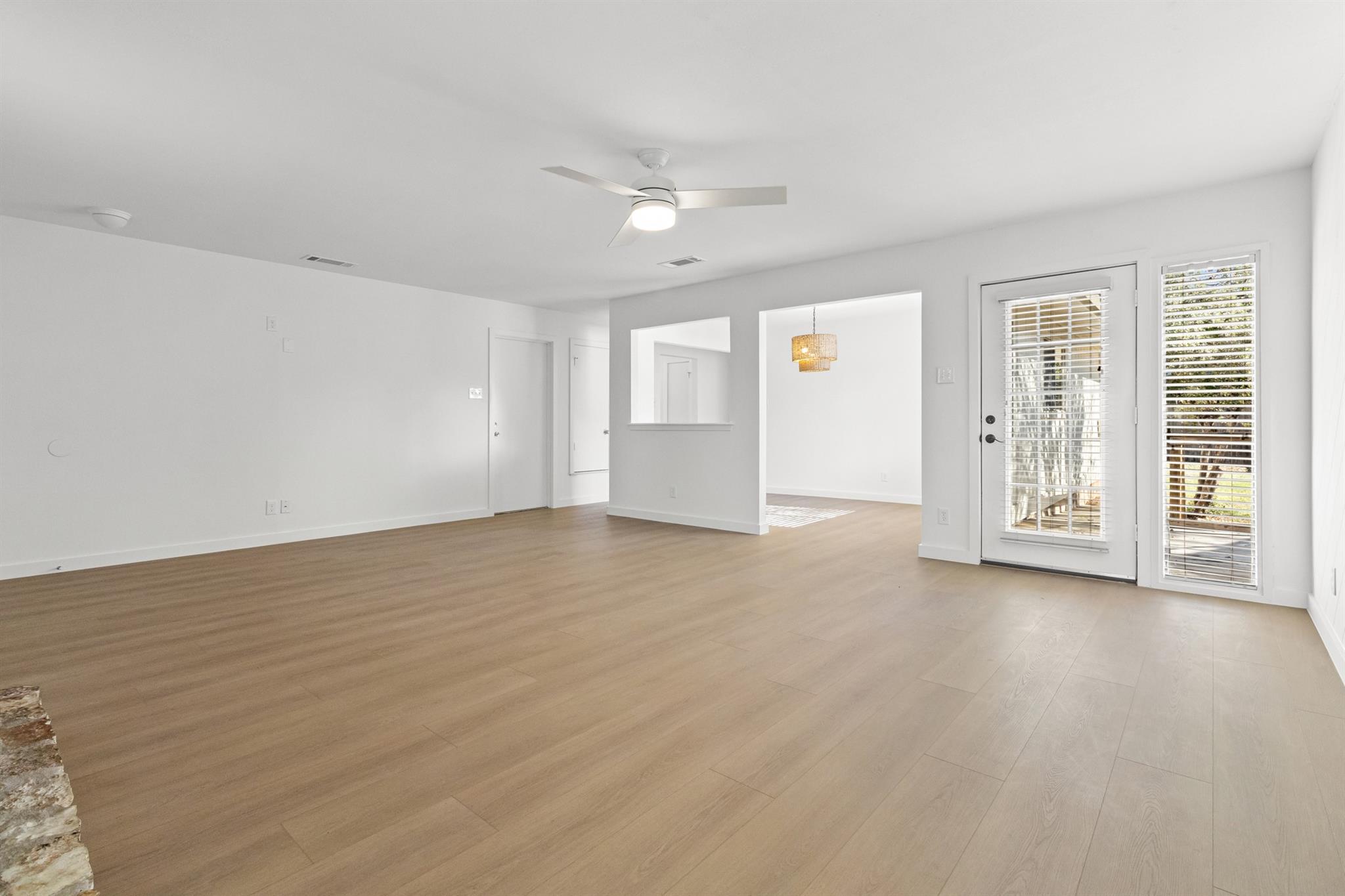 11131 Henge Dr, Austin, TX 78759