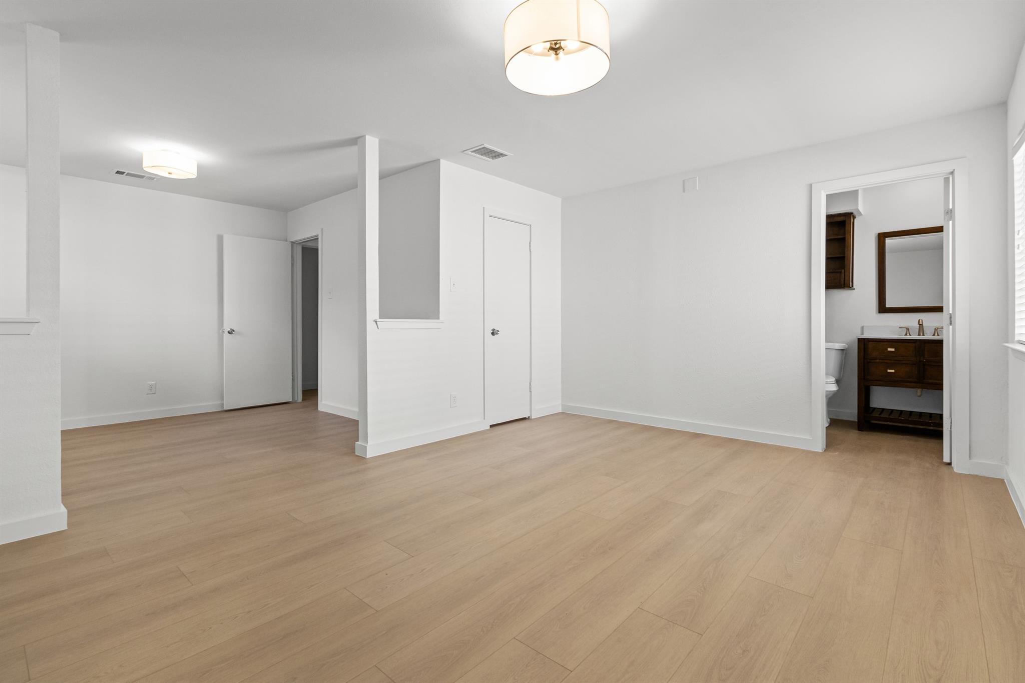 11131 Henge Dr, Austin, TX 78759