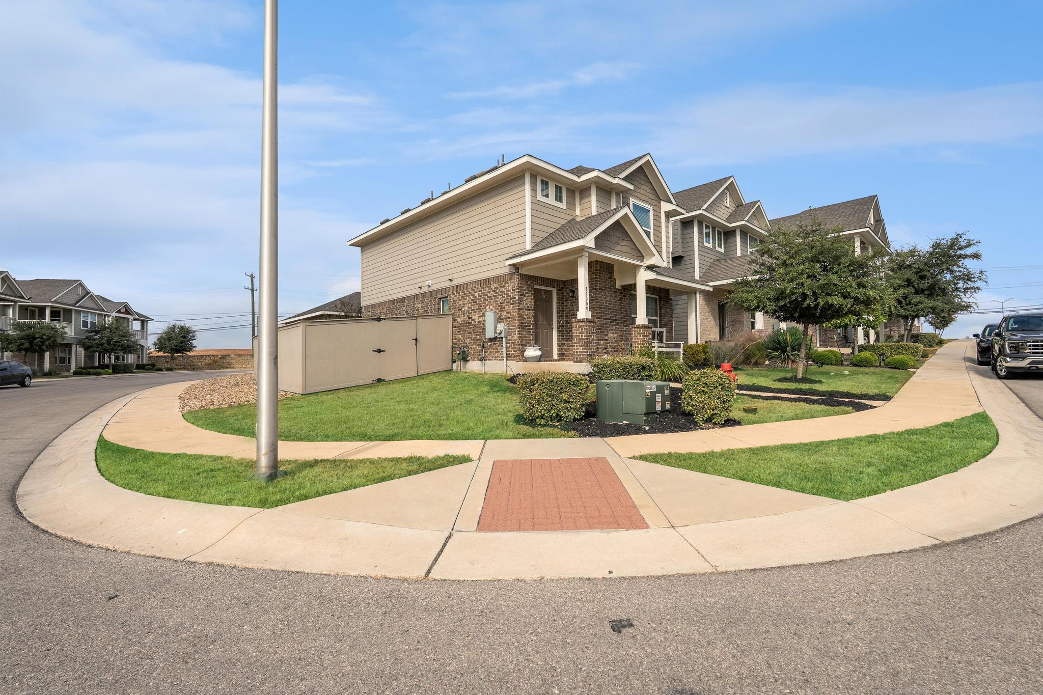 18000 Malnati Dr, Pflugerville, TX 78660