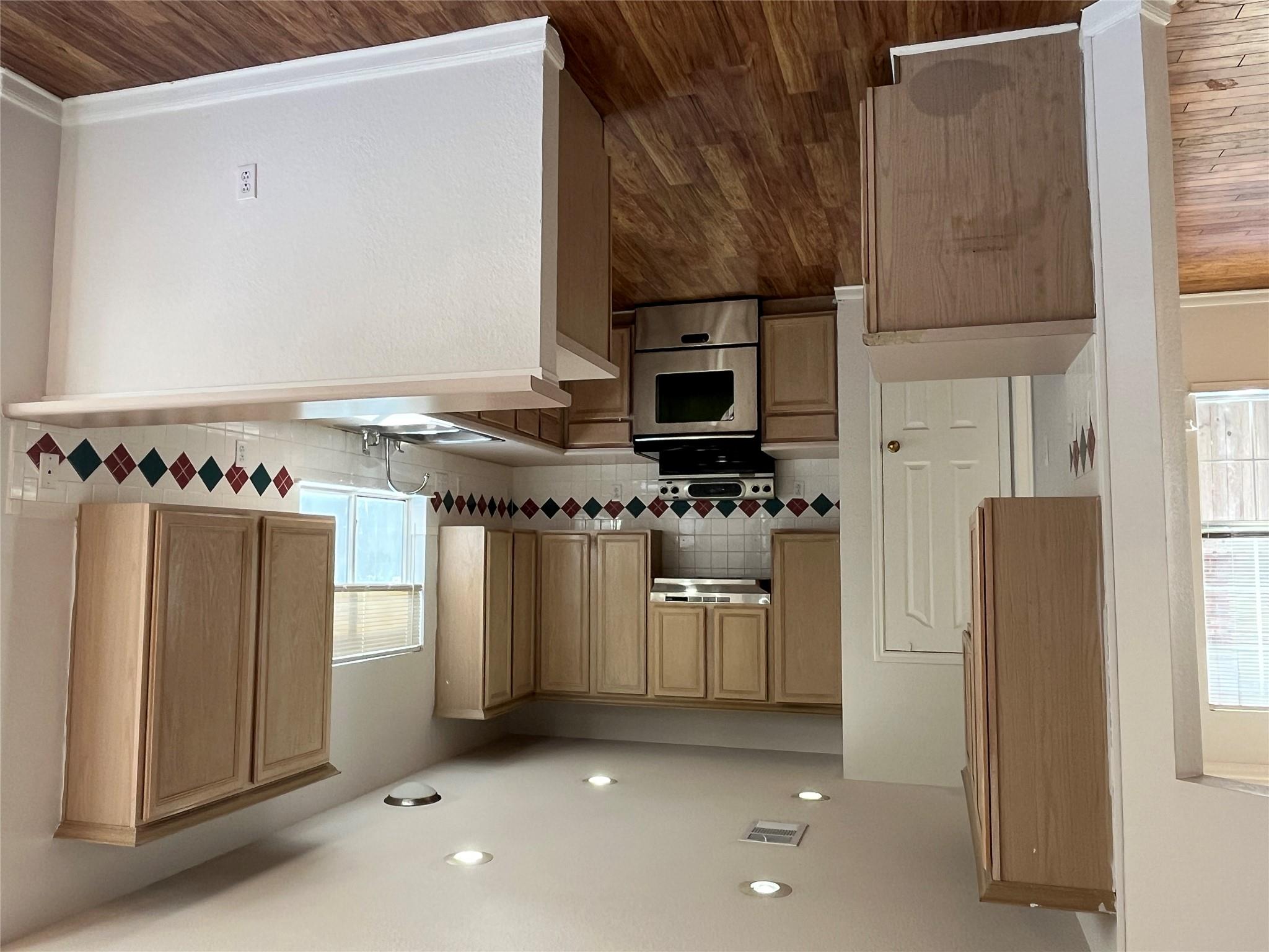 402 Keenland Dr, Georgetown, TX 78626