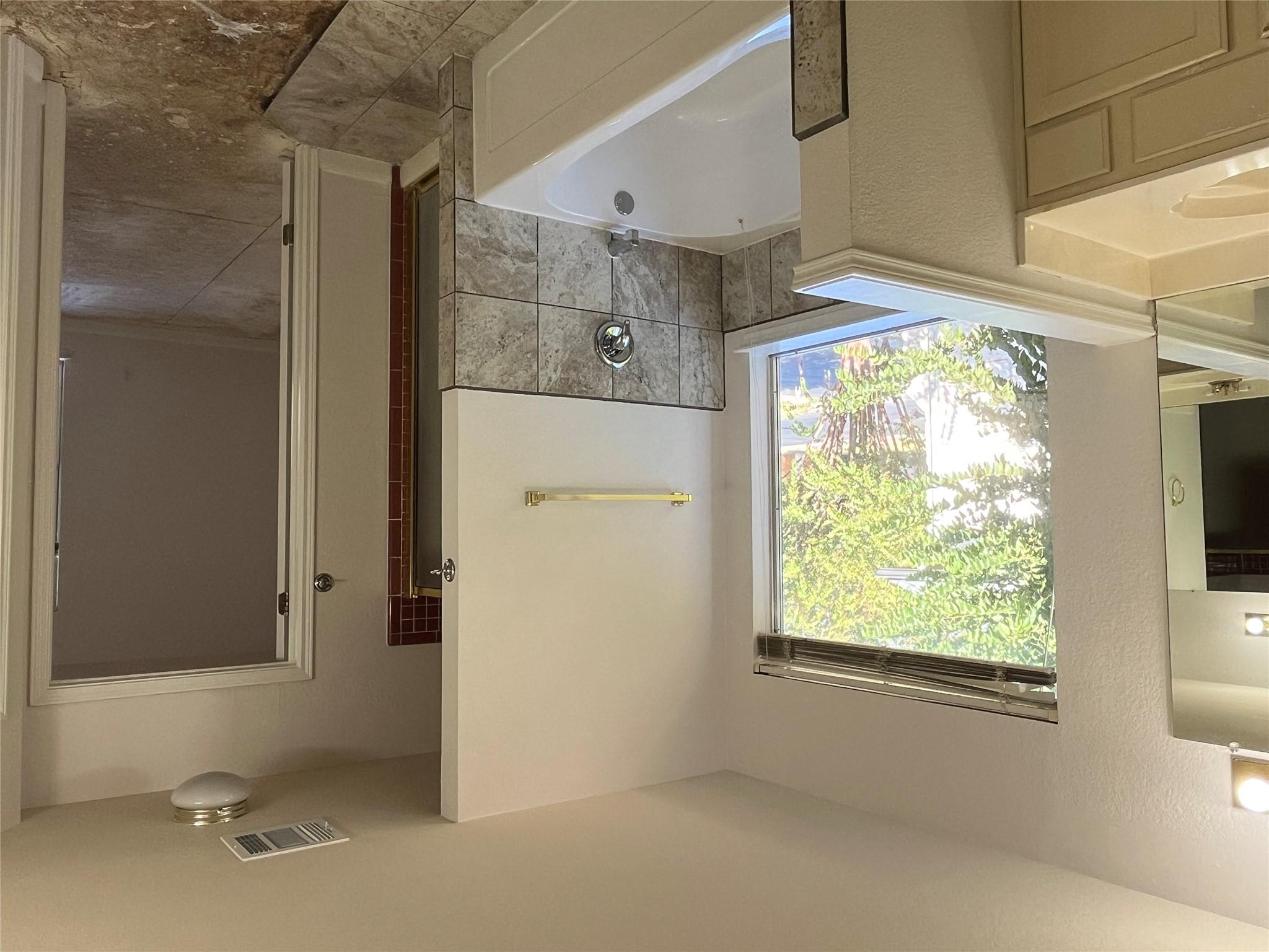 402 Keenland Dr, Georgetown, TX 78626