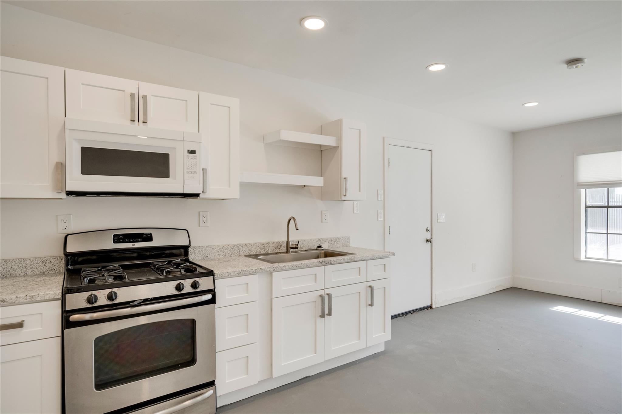 4202 N Hills Dr, Austin, TX 78731