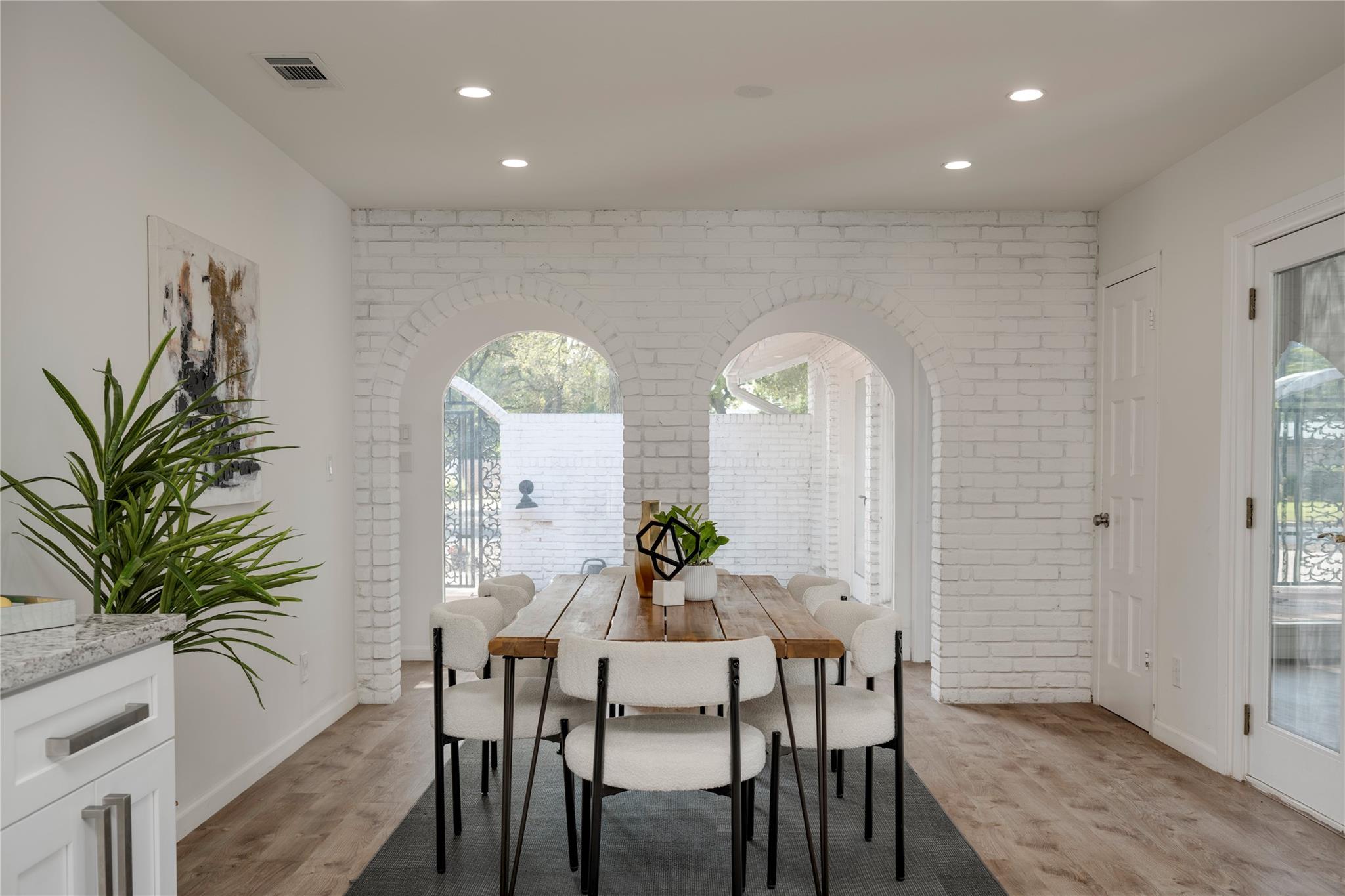 4202 N Hills Dr, Austin, TX 78731