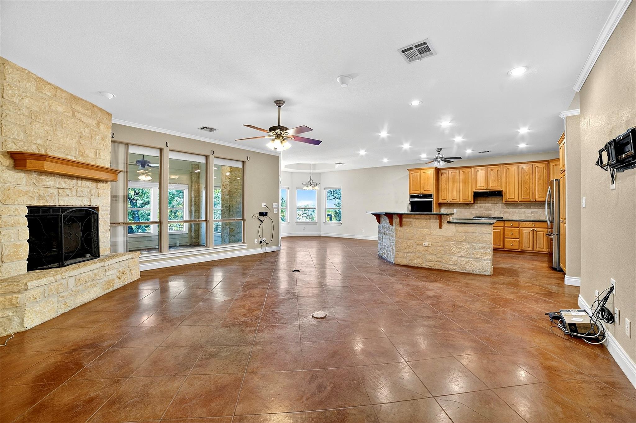 116 Grey Fox Ln, Bertram, TX 78605