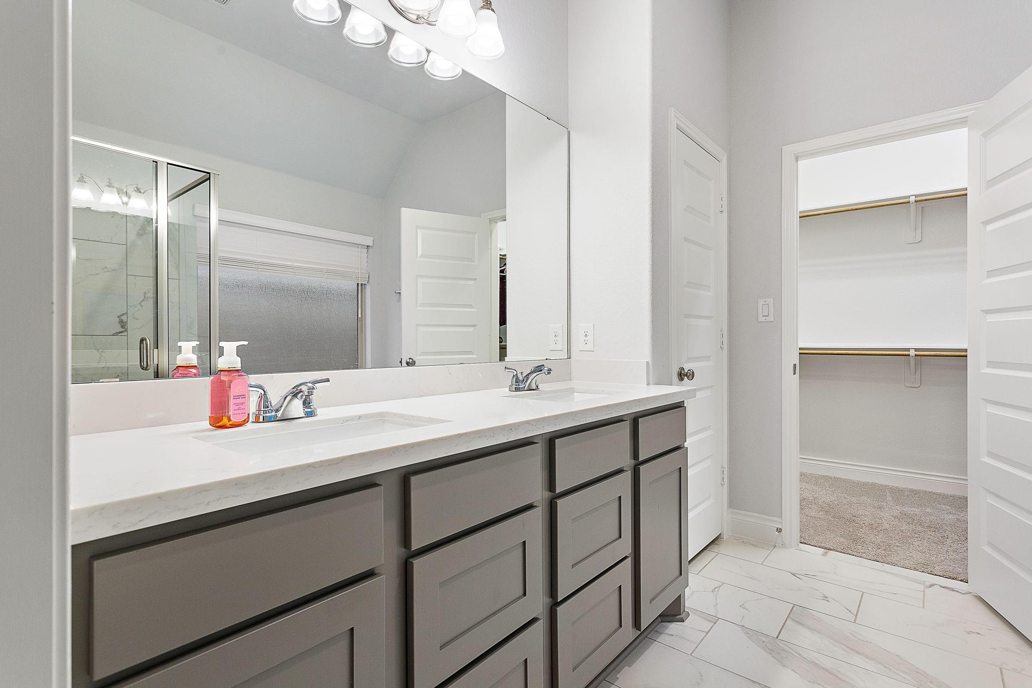 321 BERKELEY Pl, Georgetown, TX 78628