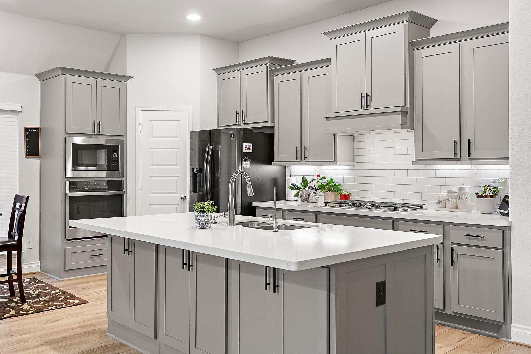 321 BERKELEY Pl, Georgetown, TX 78628