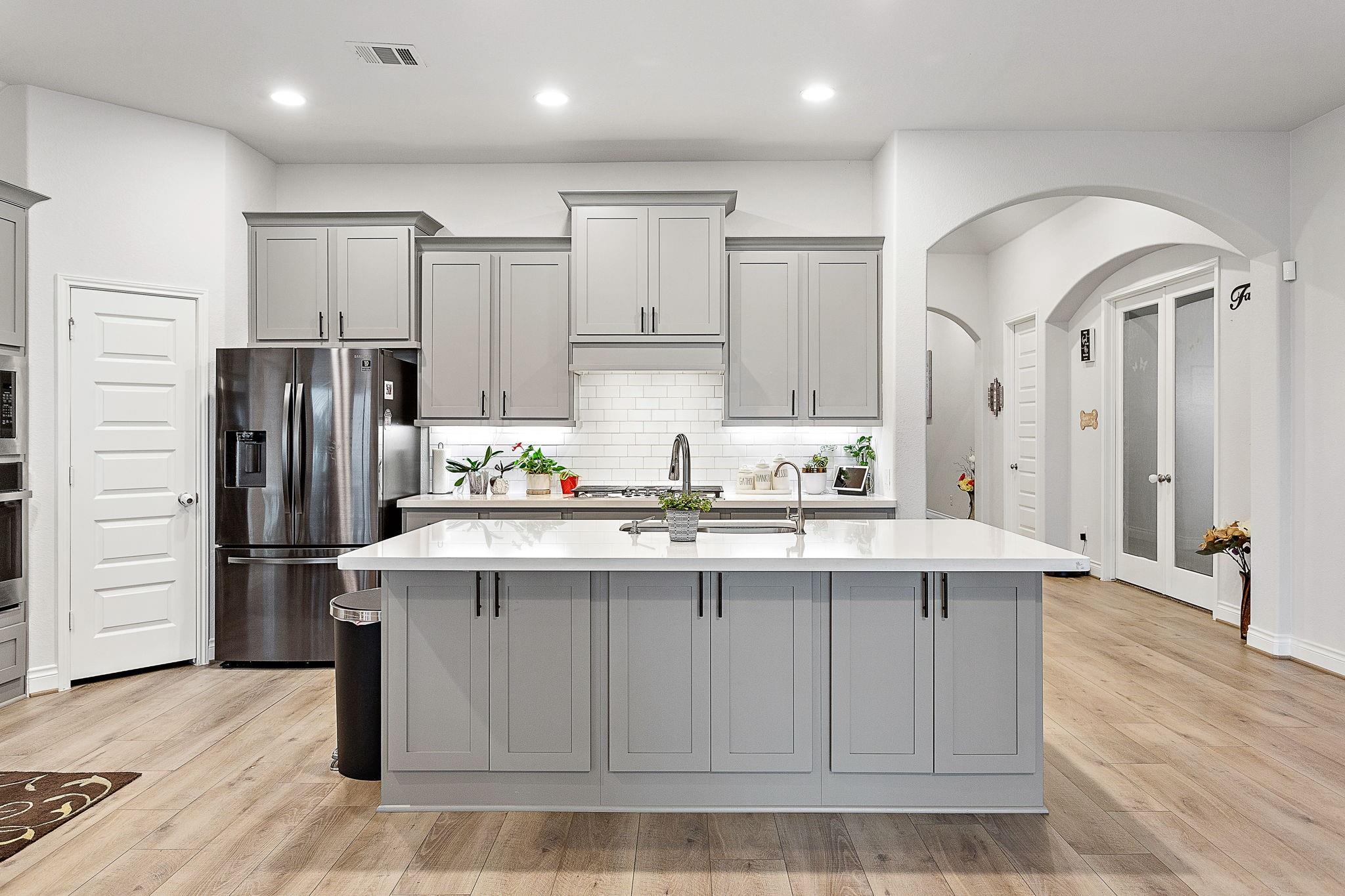 321 BERKELEY Pl, Georgetown, TX 78628