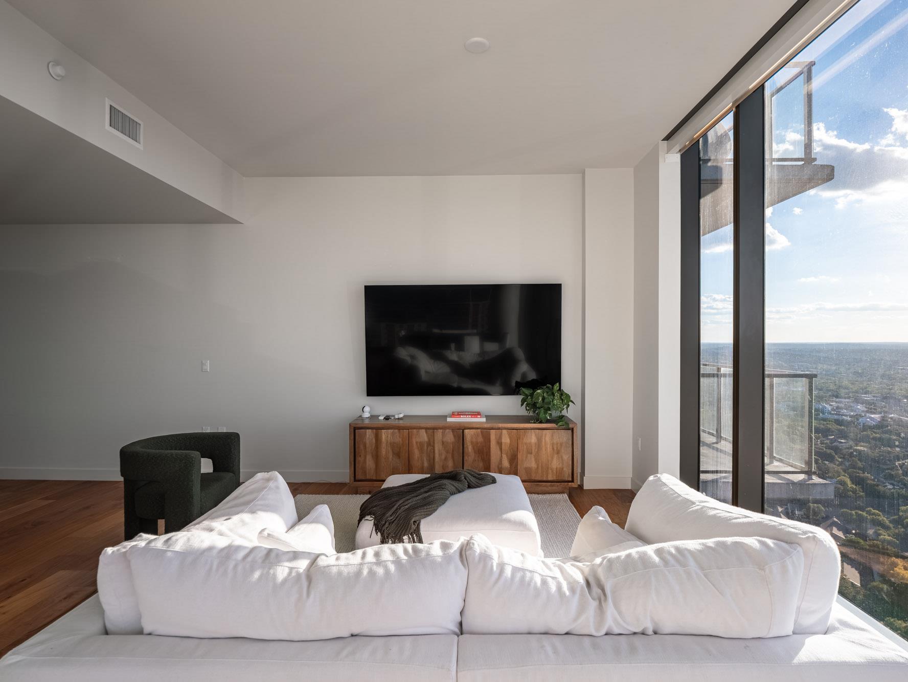 44 East Ave # 4303, Austin, TX 78701