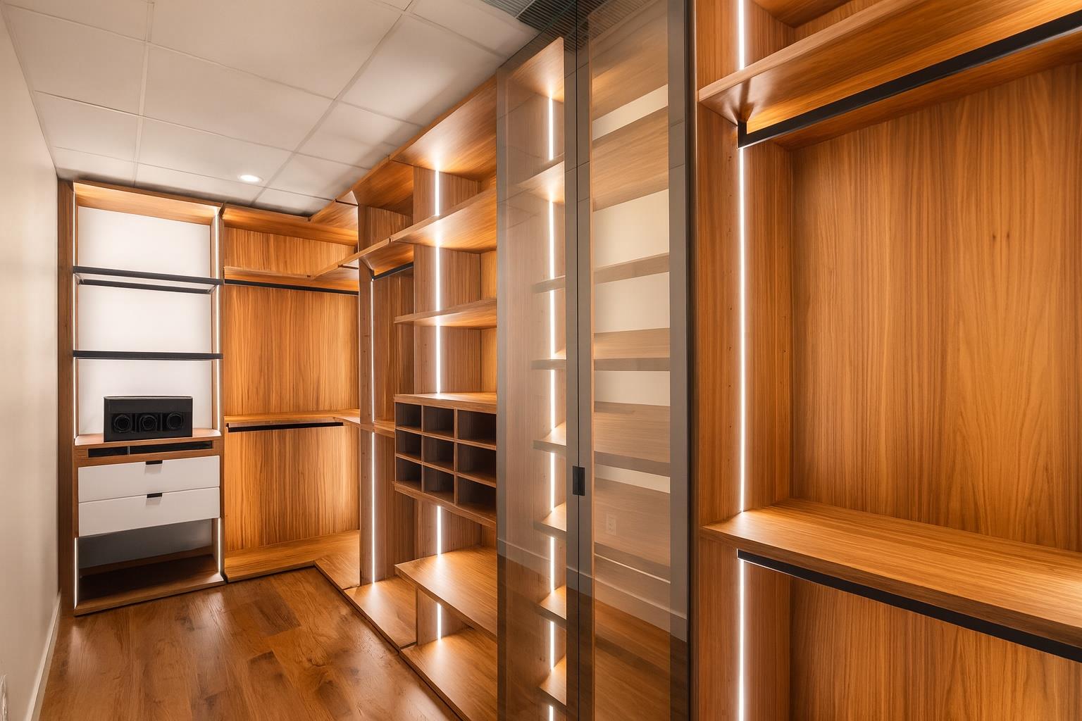 44 East Ave # 4303, Austin, TX 78701