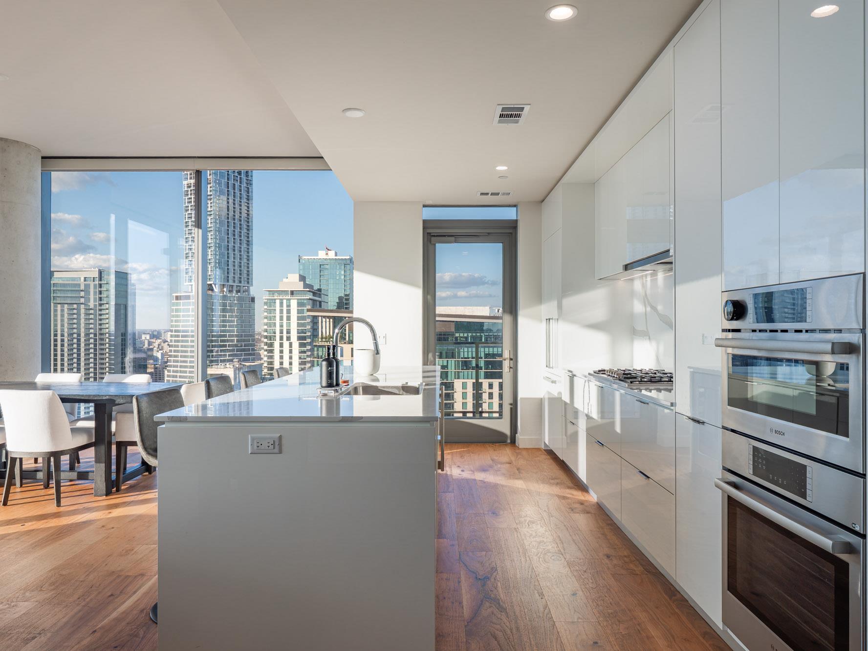 44 East Ave # 4303, Austin, TX 78701