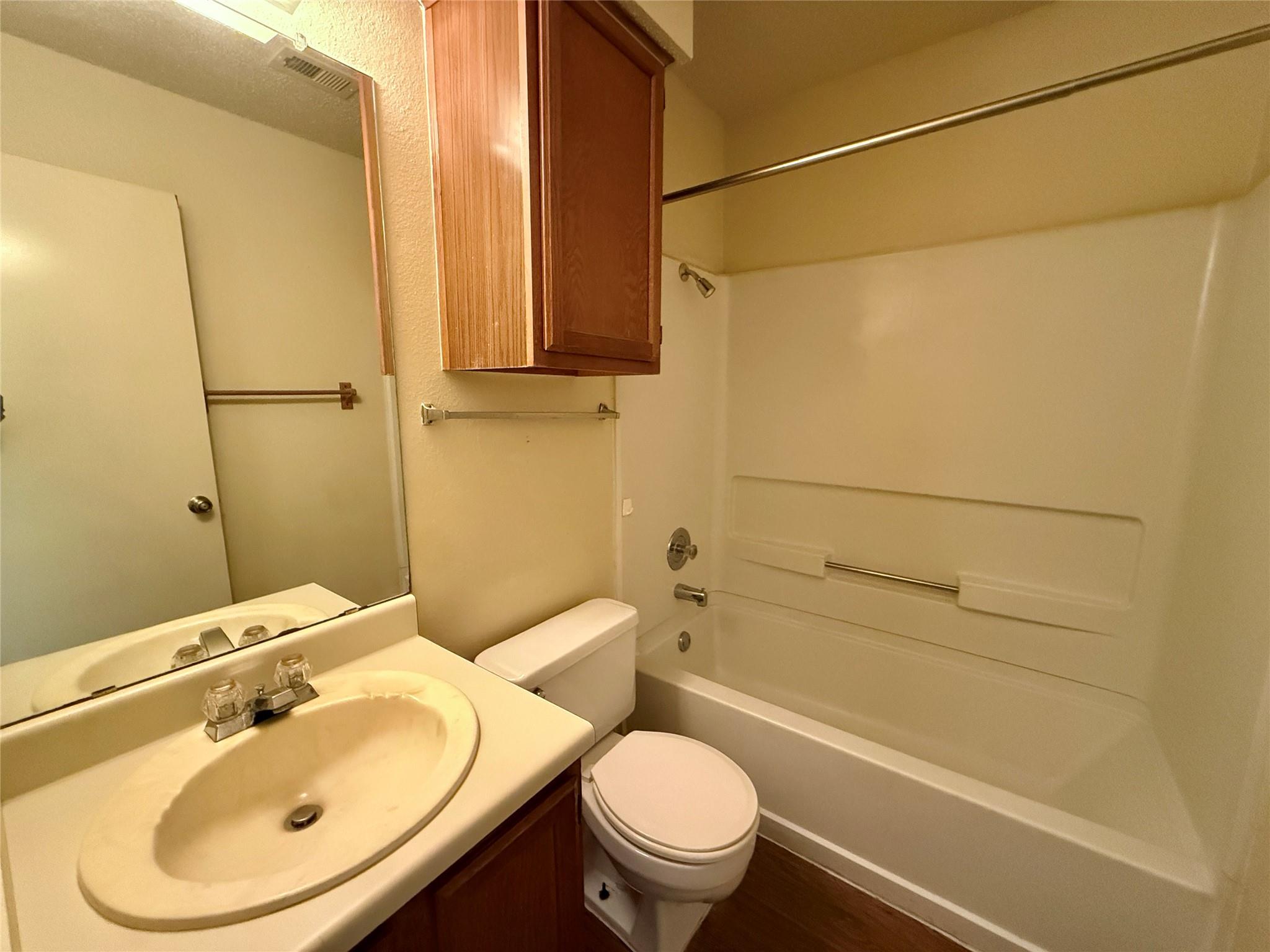 10611 Archdale Dr, Austin, TX 78748