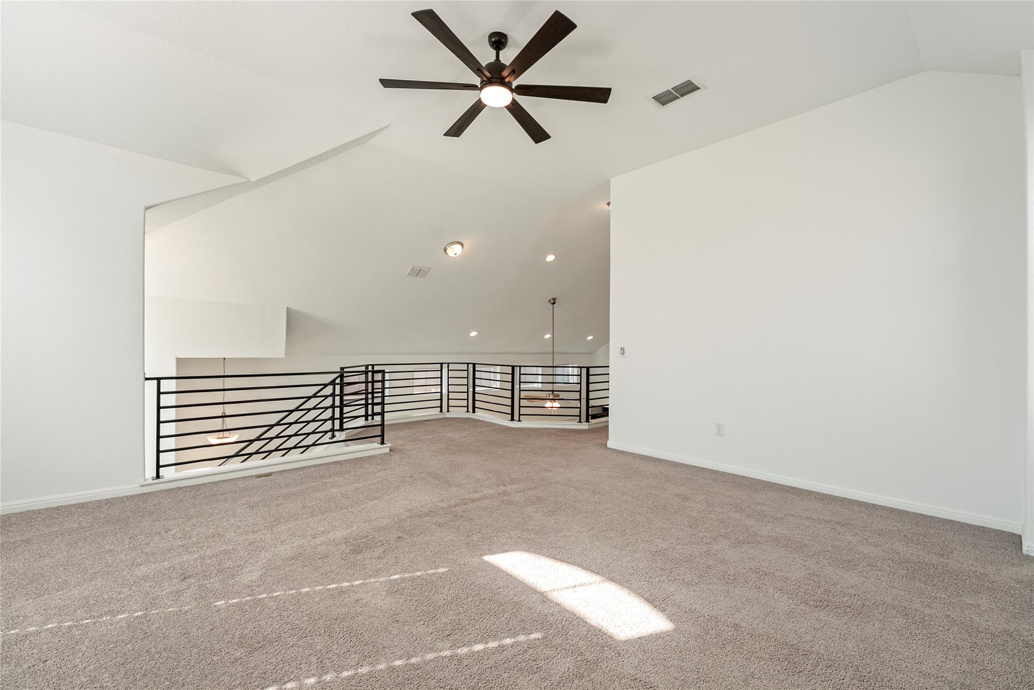 10704 Sentinel Dr, Austin, TX 78747