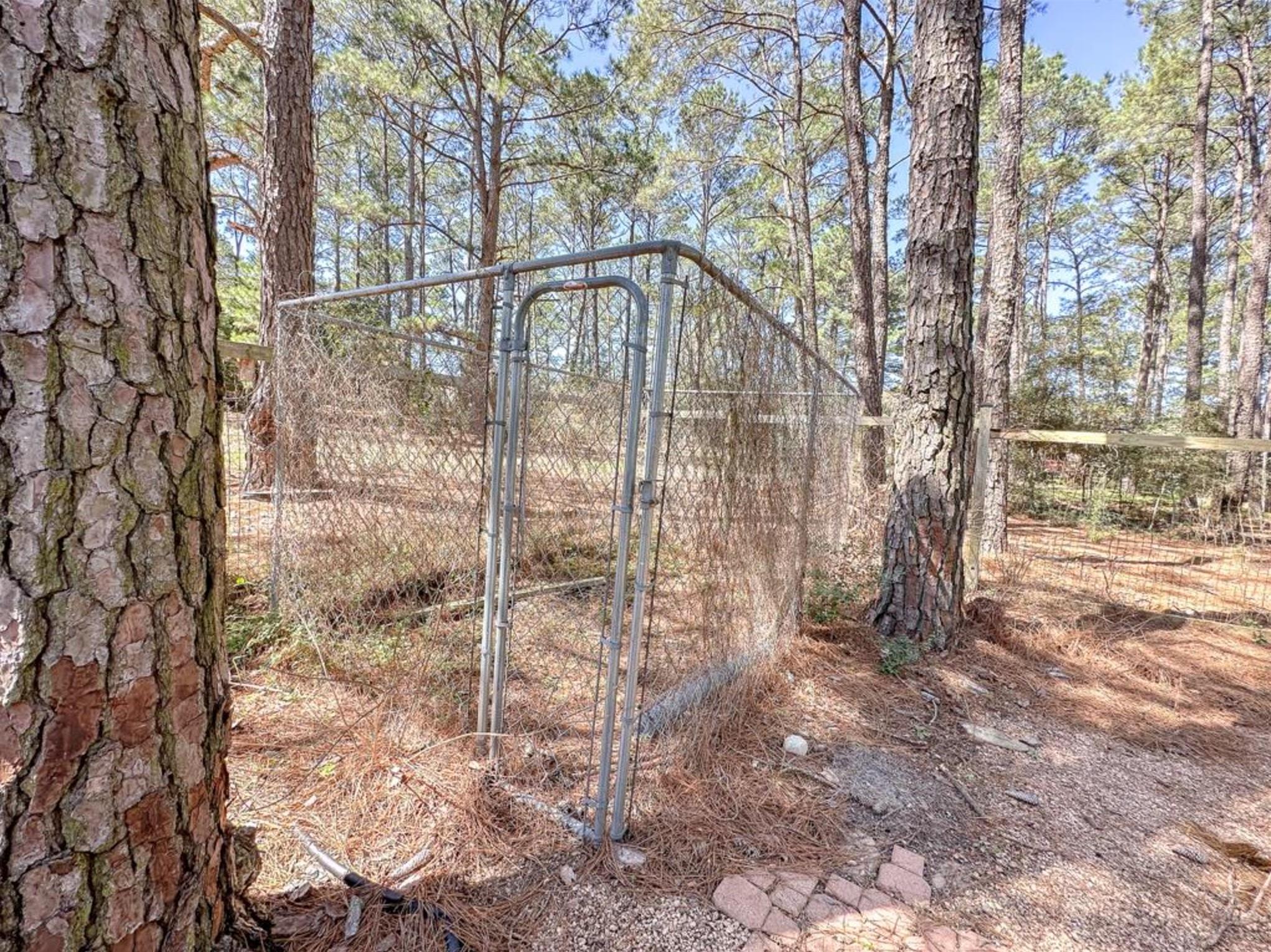 251 Pine View Loop, Bastrop, TX 78602