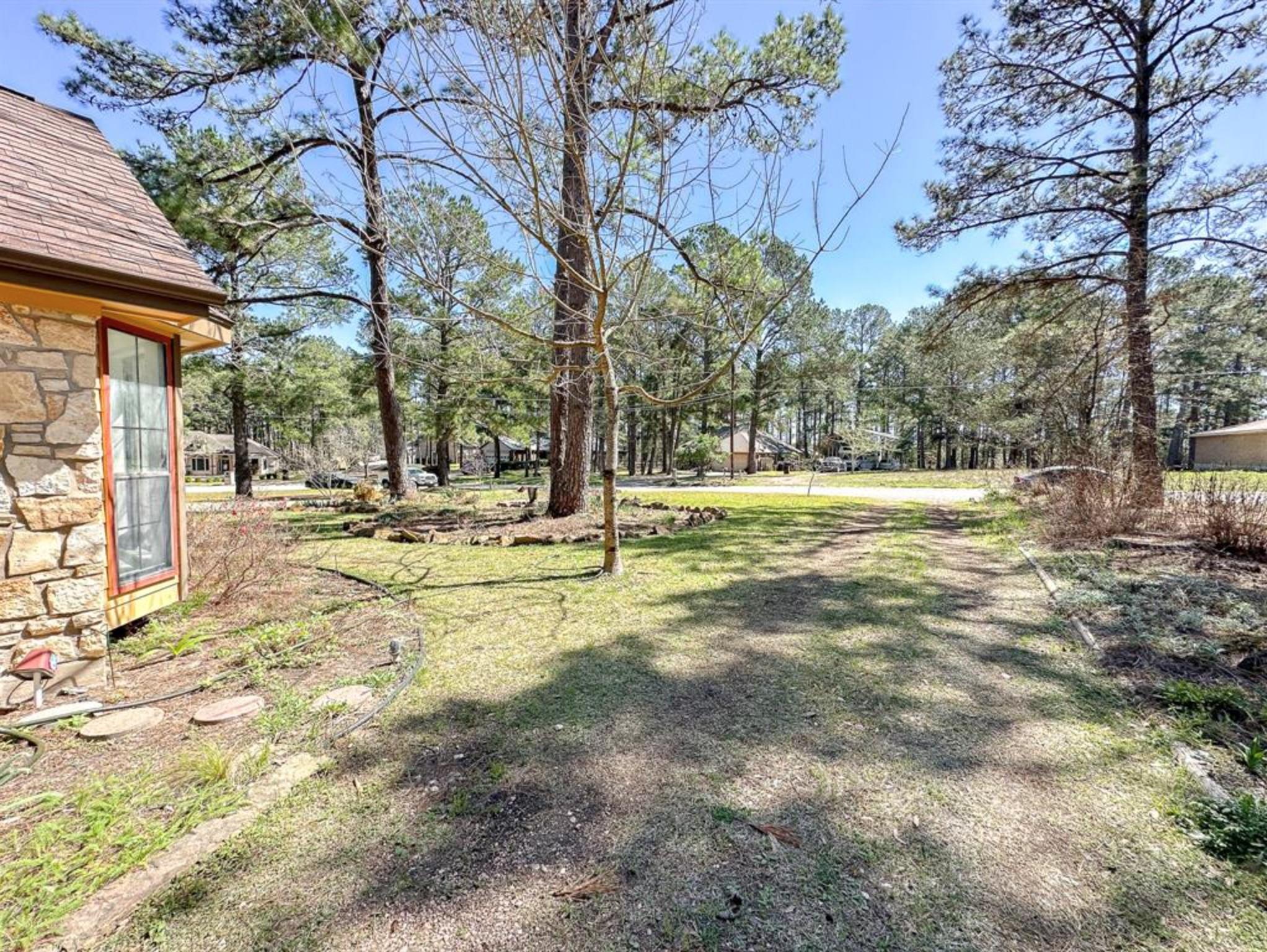 251 Pine View Loop, Bastrop, TX 78602