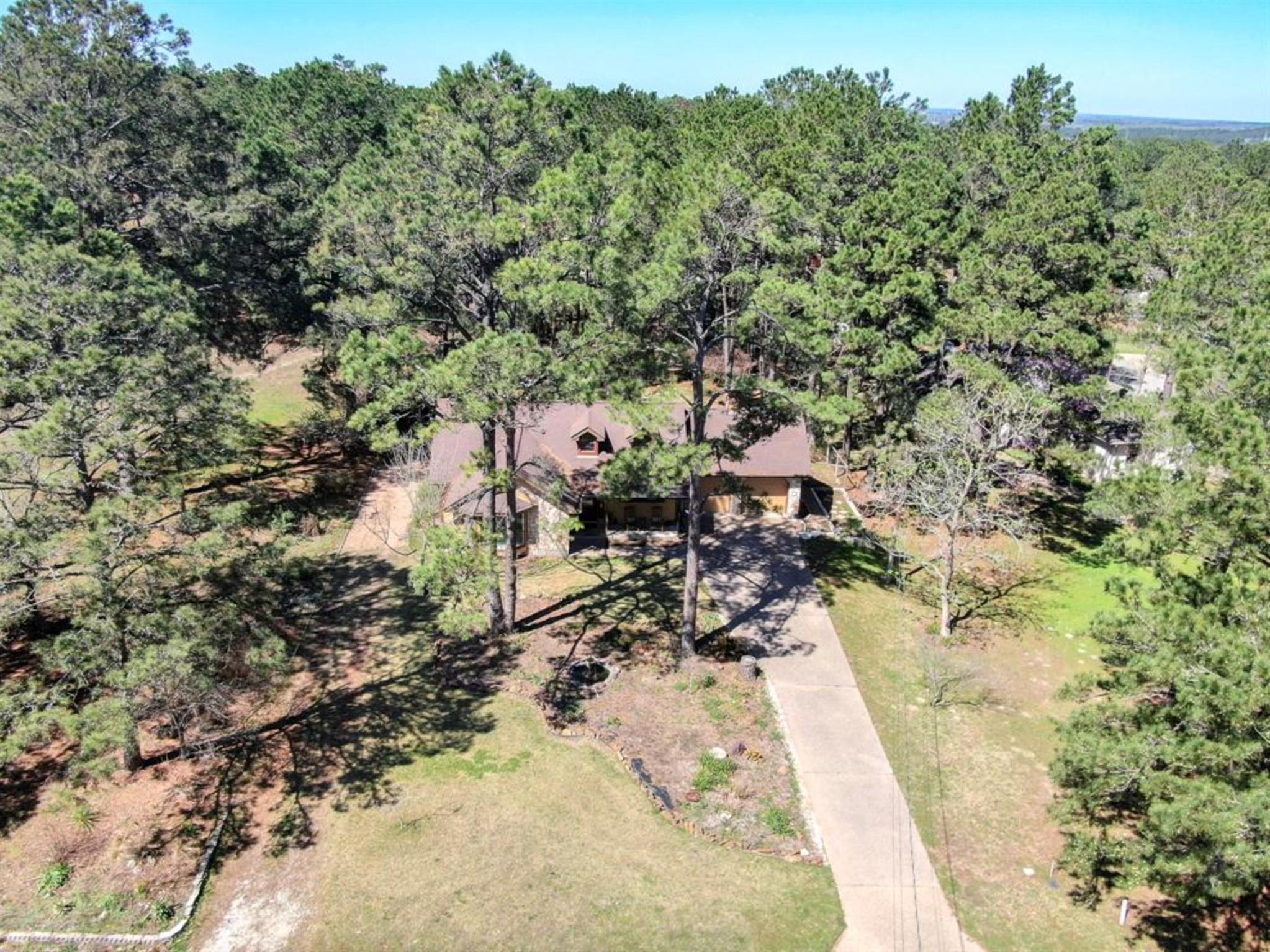 251 Pine View Loop, Bastrop, TX 78602