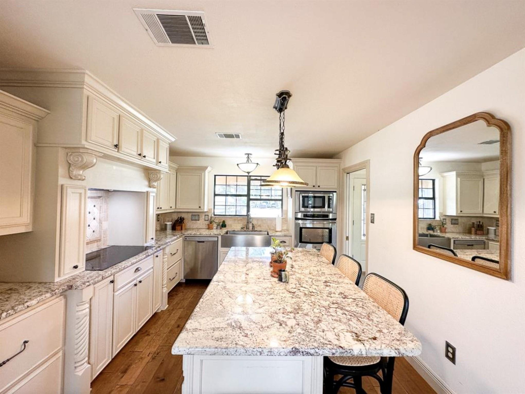 251 Pine View Loop, Bastrop, TX 78602