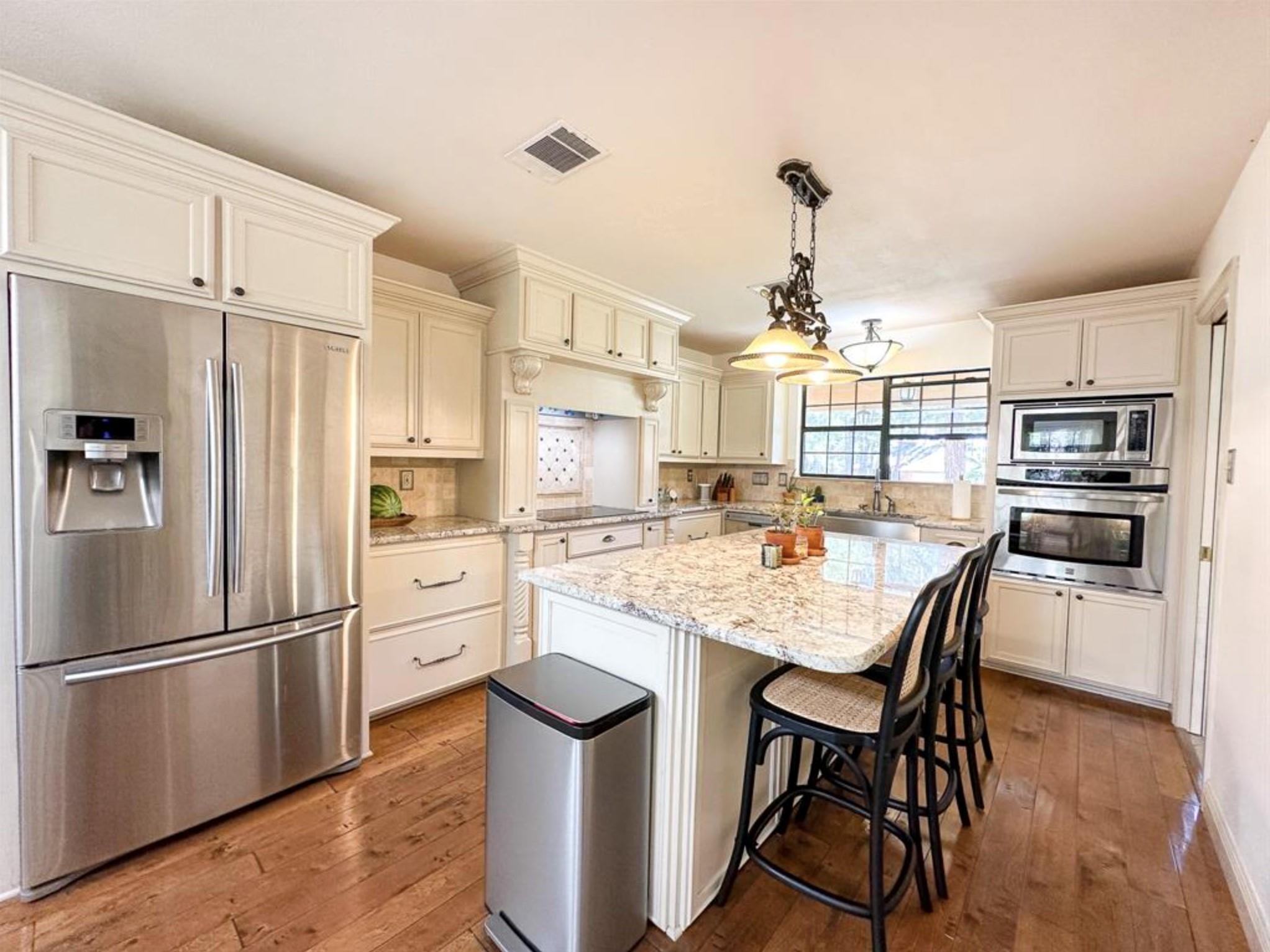 251 Pine View Loop, Bastrop, TX 78602