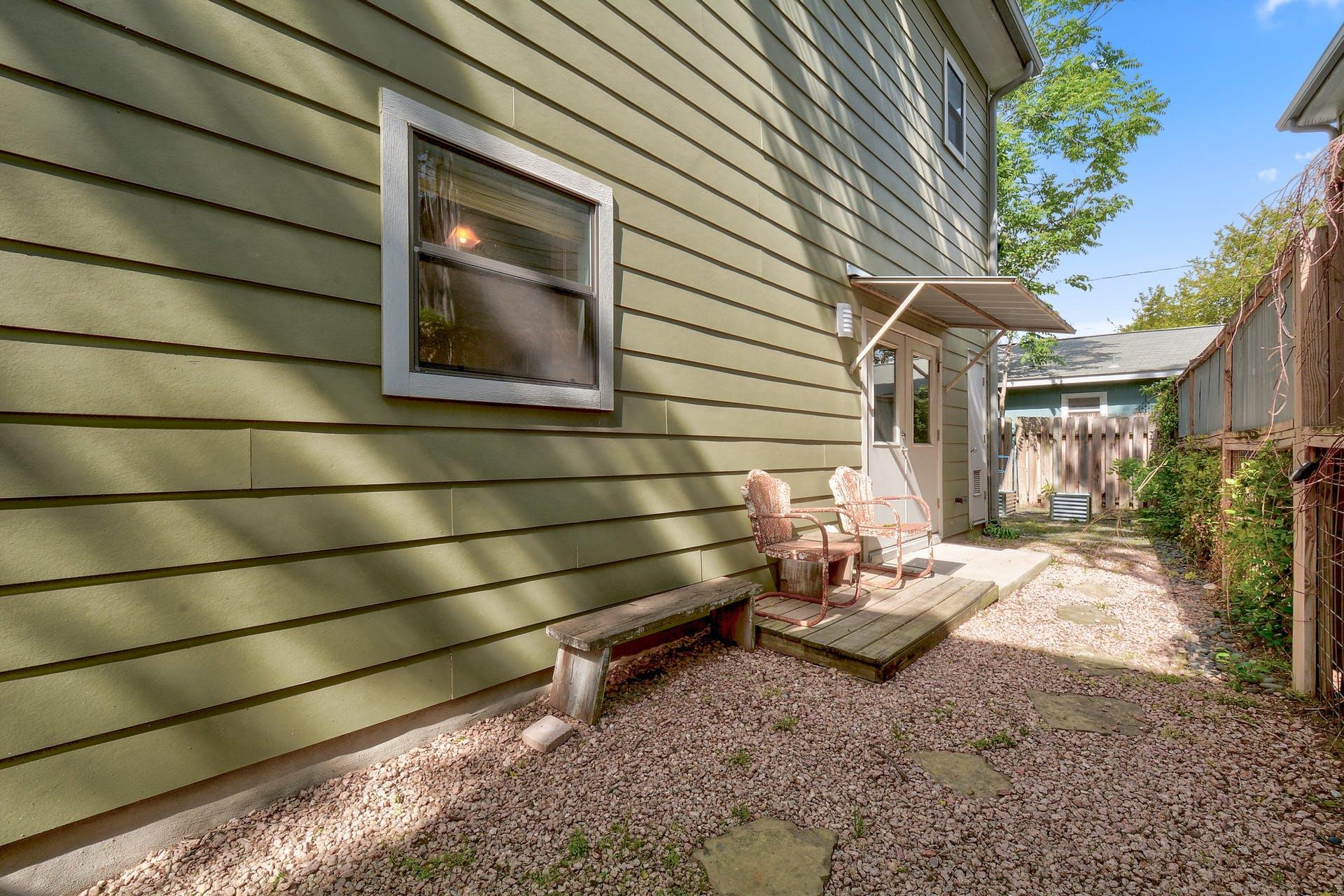 1203 E 2nd St # B, Austin, TX 78702