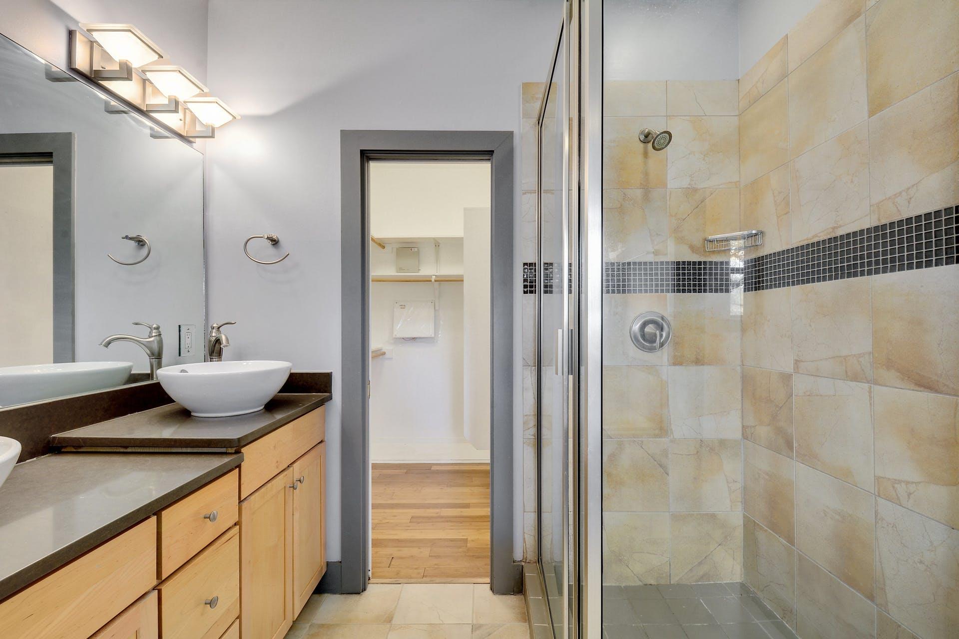 1203 E 2nd St # B, Austin, TX 78702