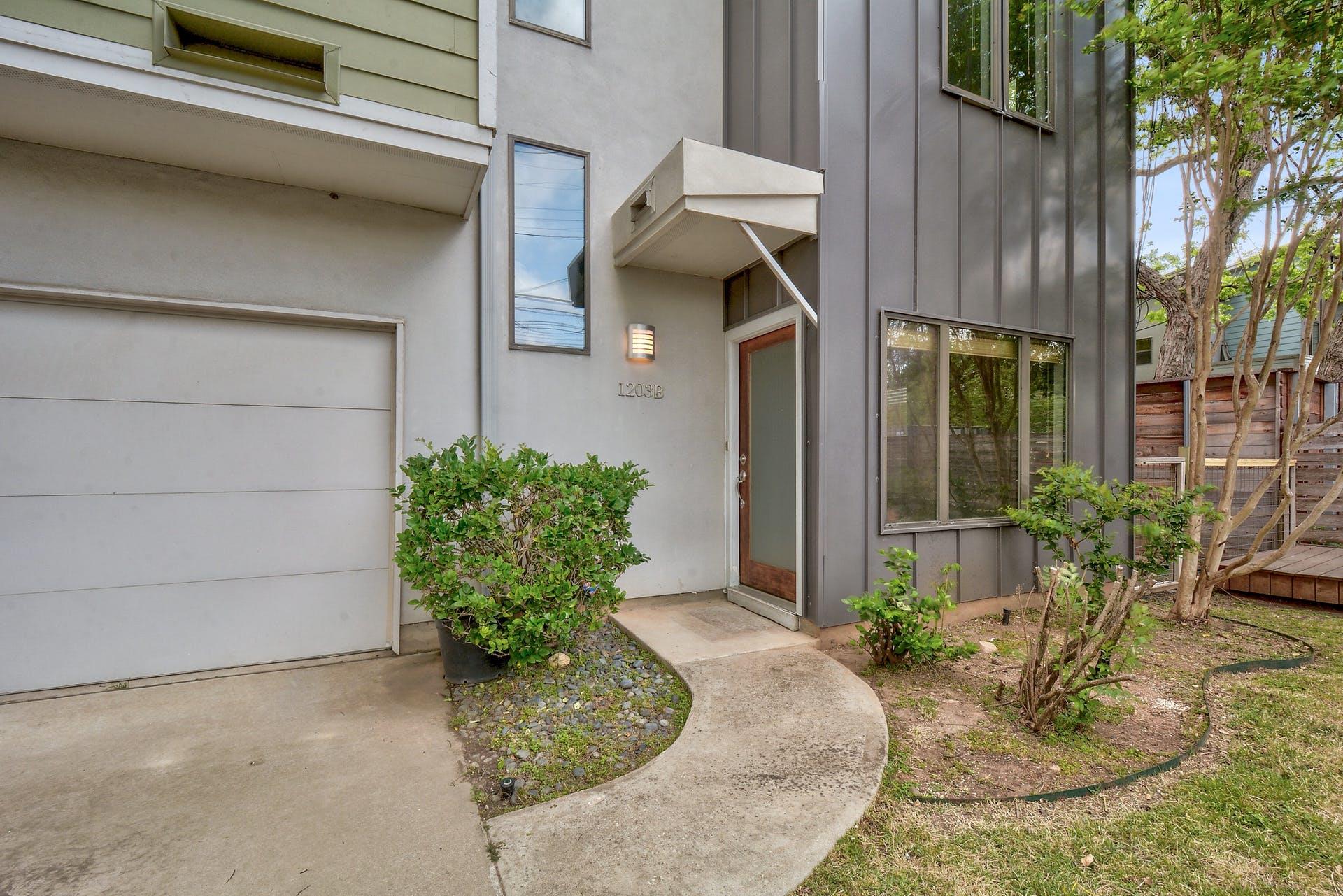 1203 E 2nd St # B, Austin, TX 78702