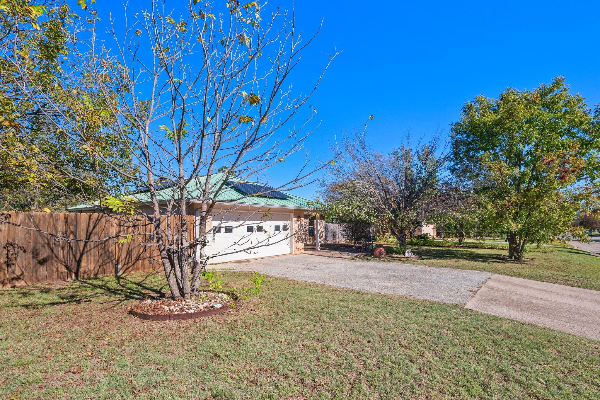 605 Apache Trl, Leander, TX 78641