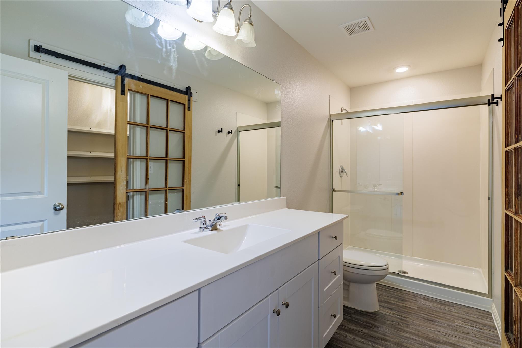 225 Wonderful Life Way, Jarrell, TX 76537