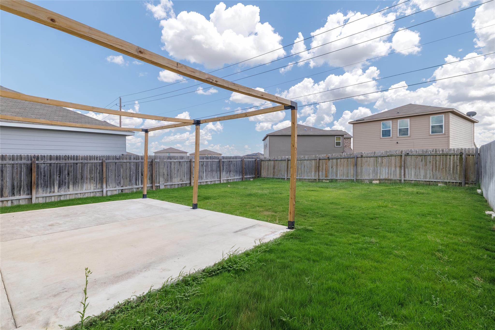 225 Wonderful Life Way, Jarrell, TX 76537