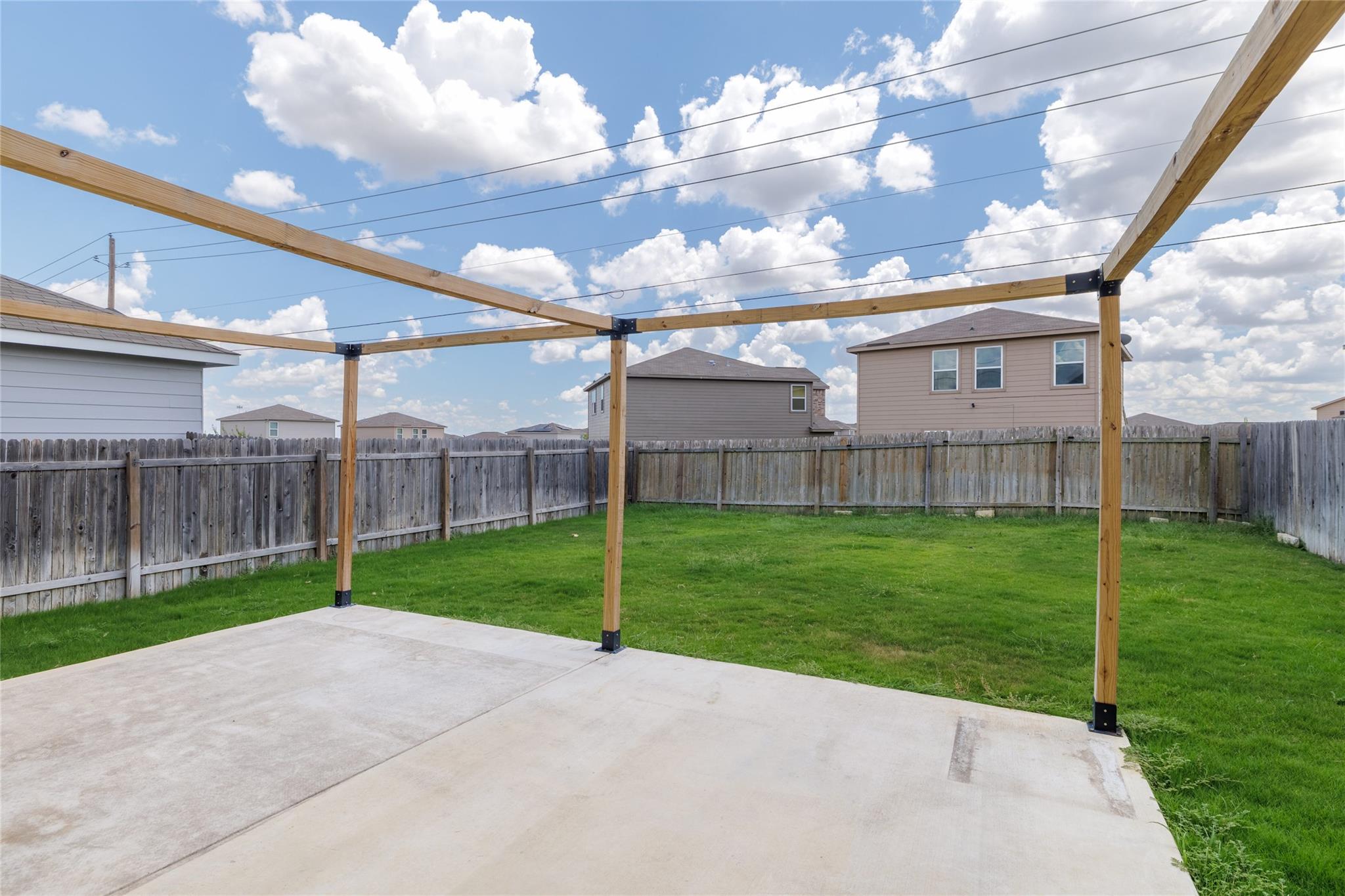 225 Wonderful Life Way, Jarrell, TX 76537