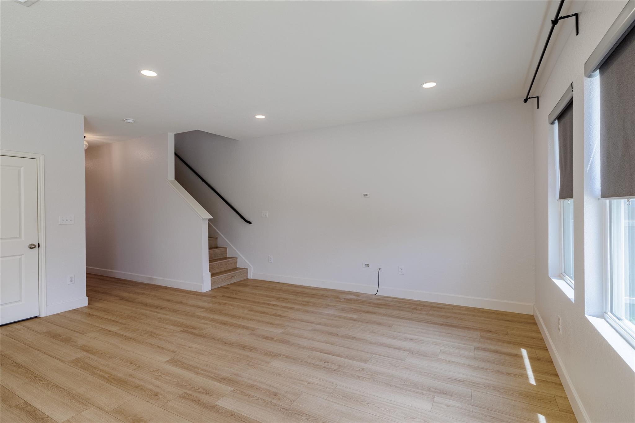 225 Wonderful Life Way, Jarrell, TX 76537