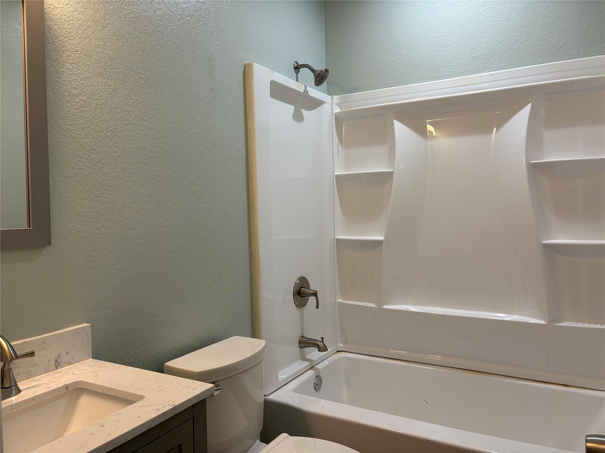 120 Boxwood Ln, Bastrop, TX 78602