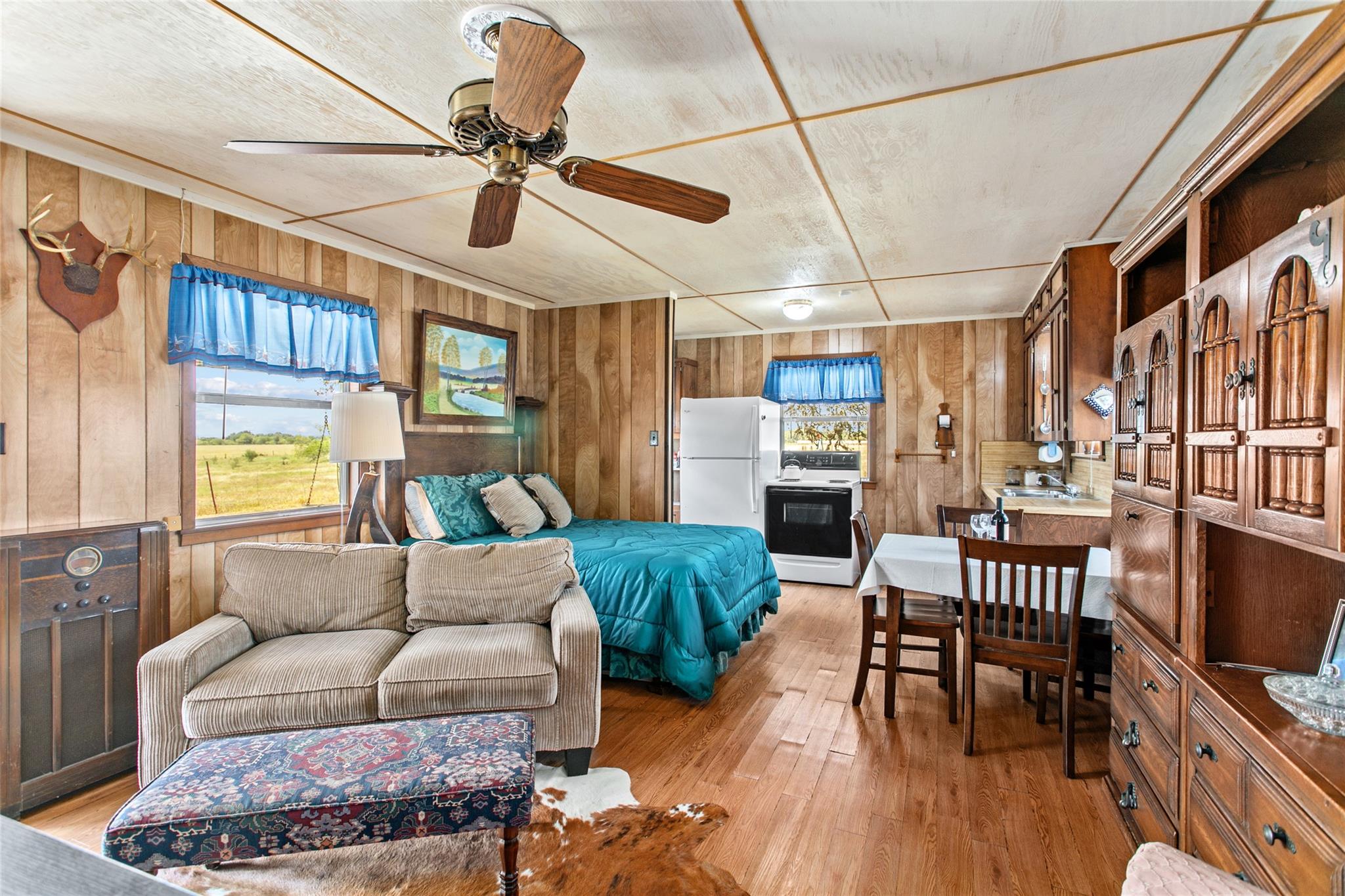 1408 State Park Rd, Lockhart, TX 78644