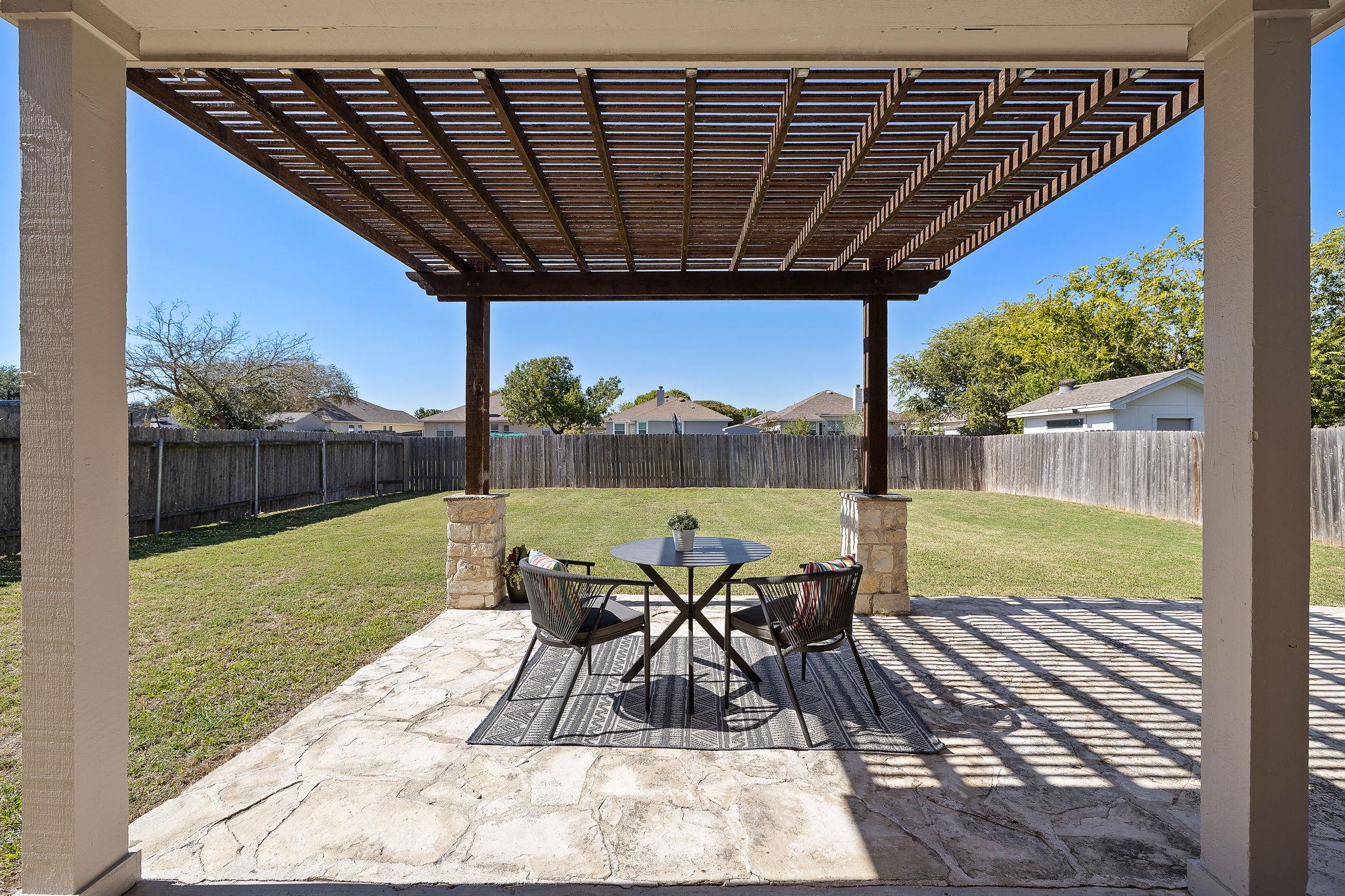 105 Edison Dr, Hutto, TX 78634