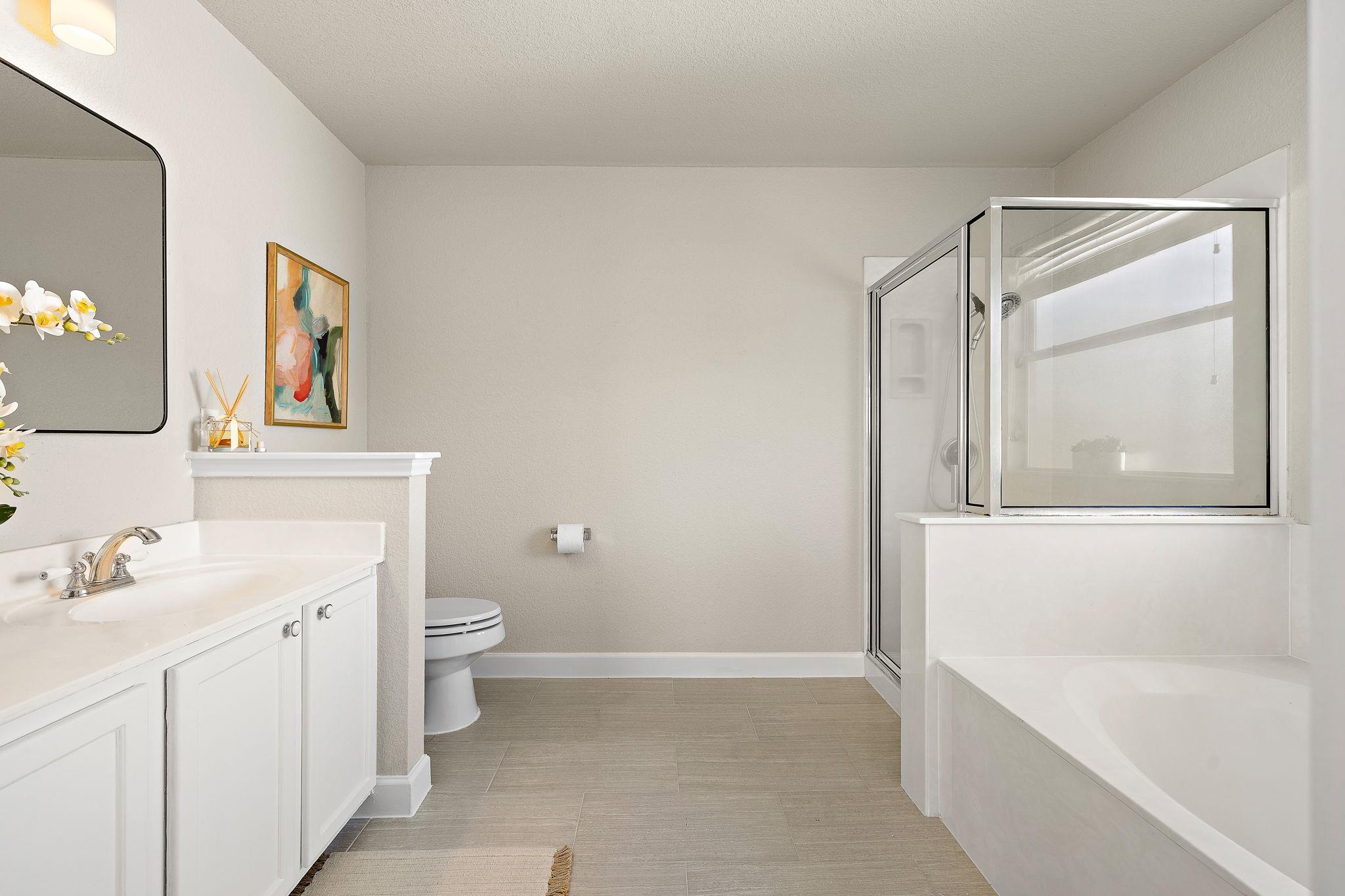 105 Edison Dr, Hutto, TX 78634