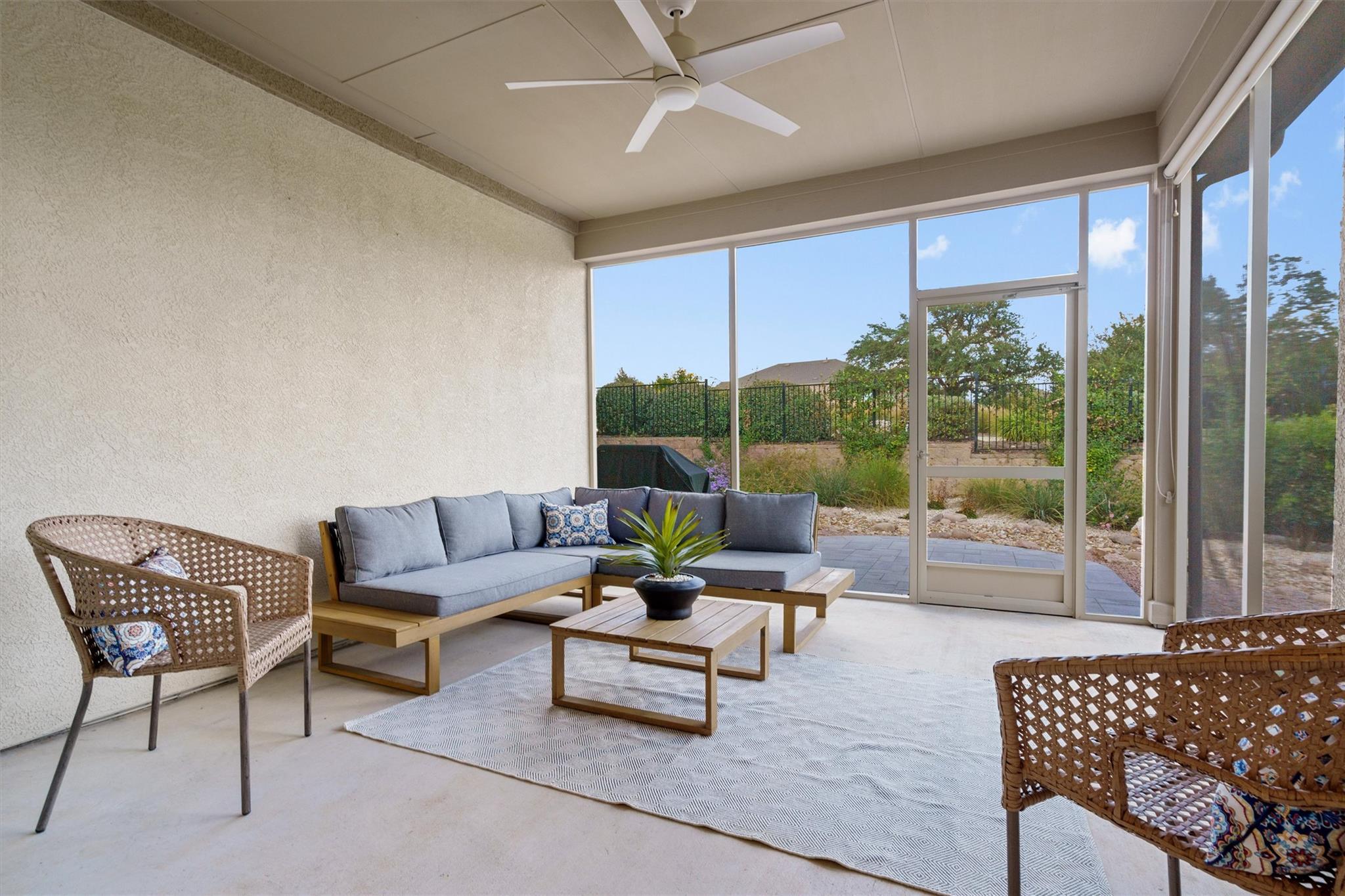 511 Wooden Rail Ln, Georgetown, TX 78633