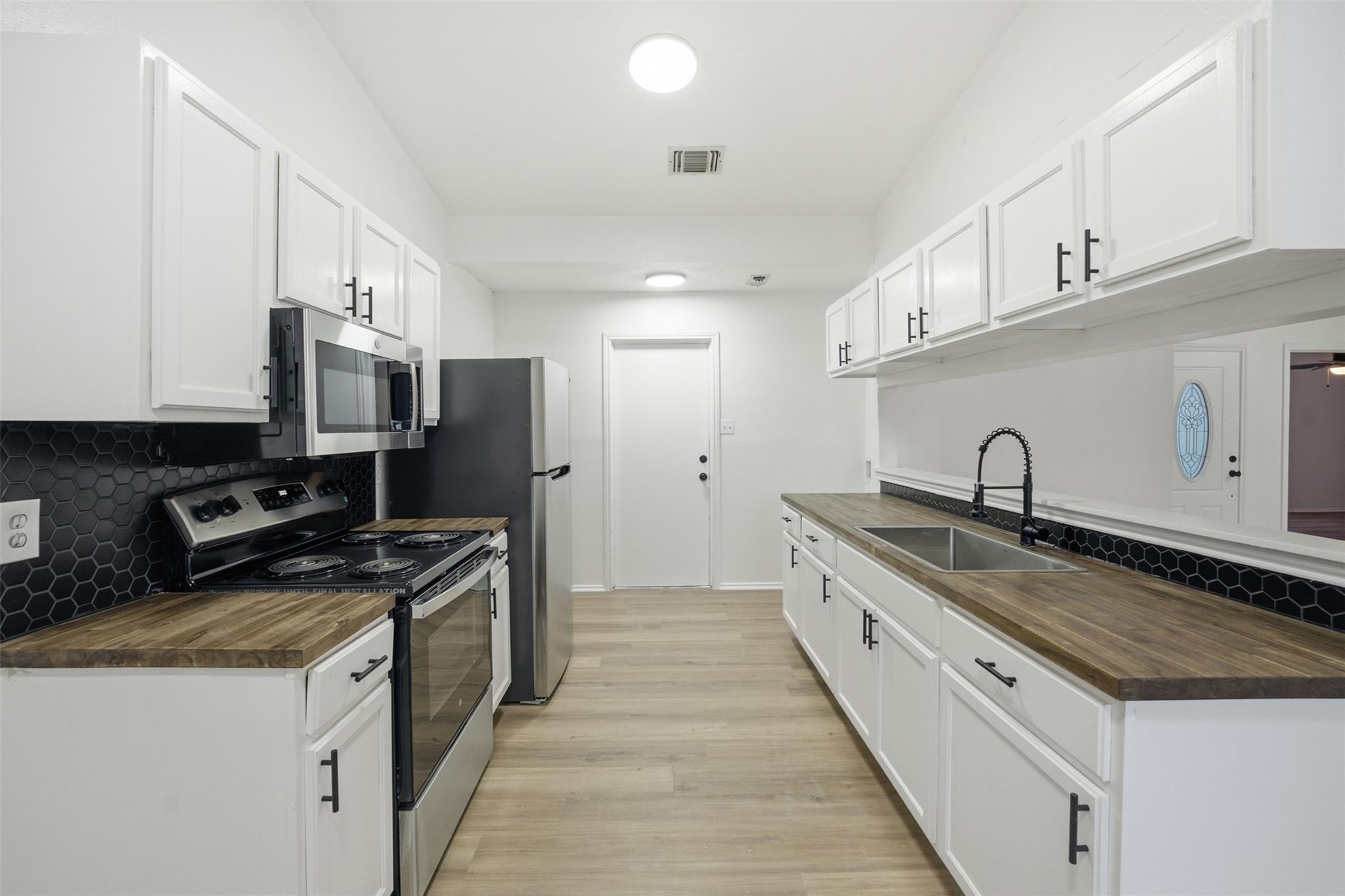 5810 Sun, San Antonio, TX 78244