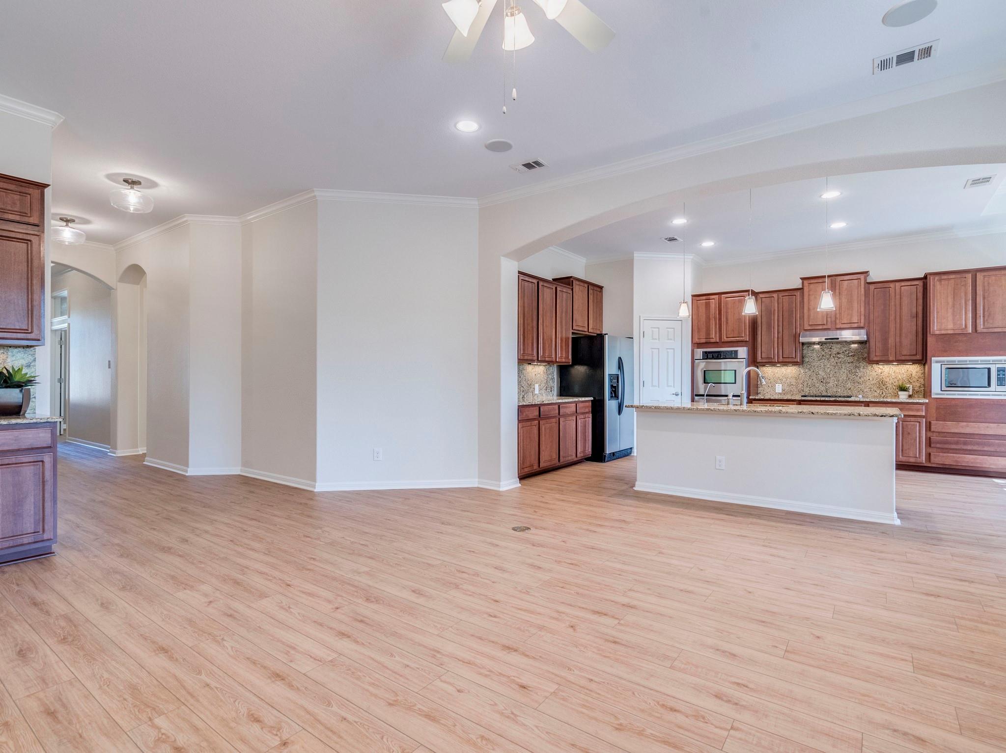 21708 Agarito Ln, Spicewood, TX 78669