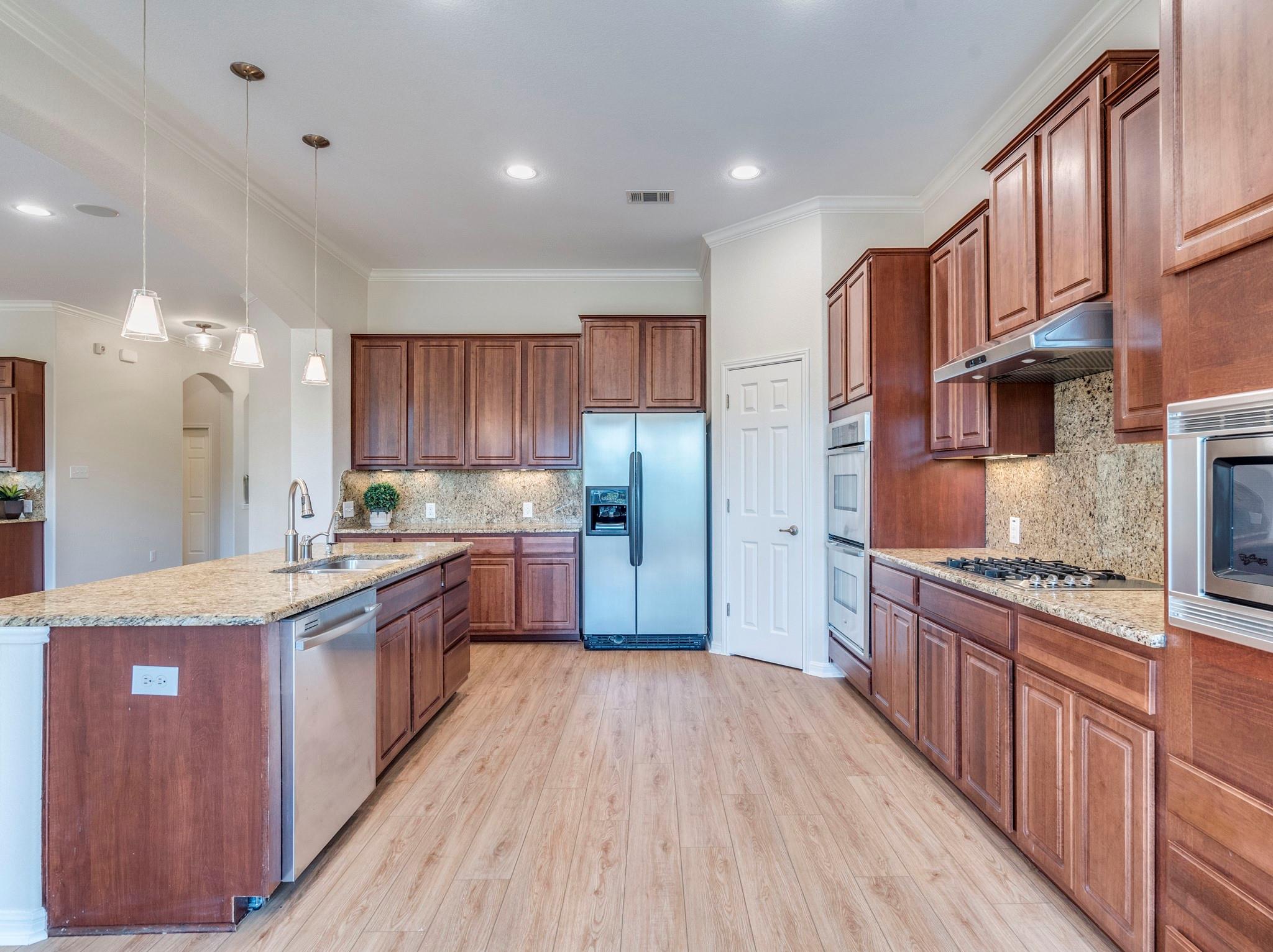 21708 Agarito Ln, Spicewood, TX 78669