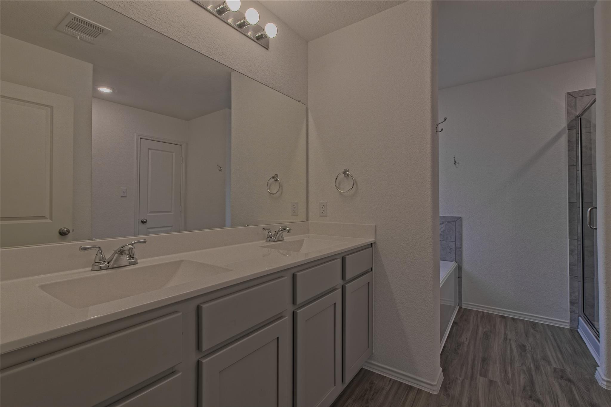 108 Pumpkin Dr, Hutto, TX 78634