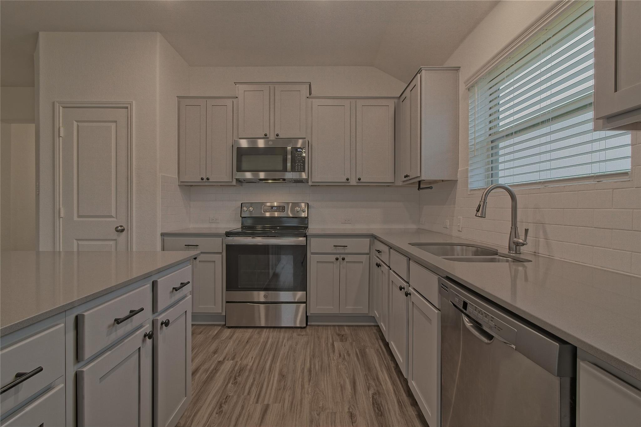 108 Pumpkin Dr, Hutto, TX 78634