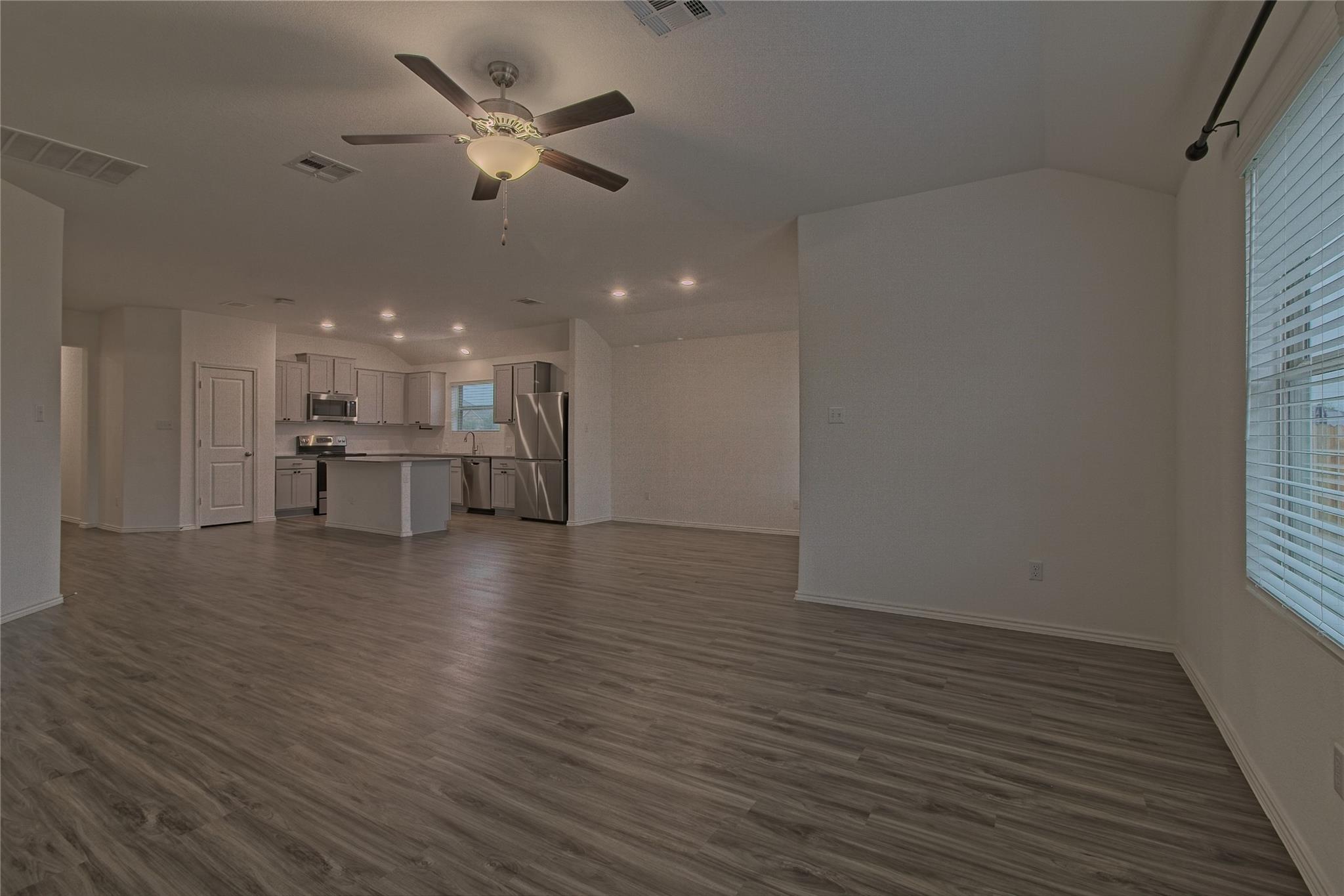 108 Pumpkin Dr, Hutto, TX 78634