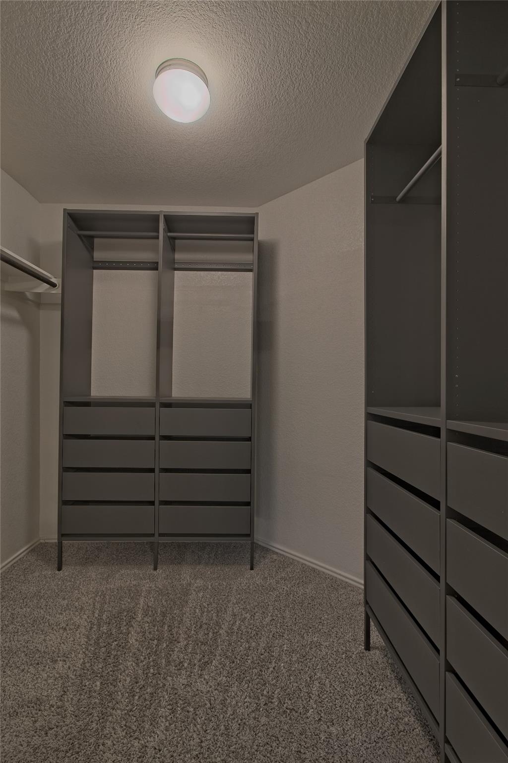 108 Pumpkin Dr, Hutto, TX 78634