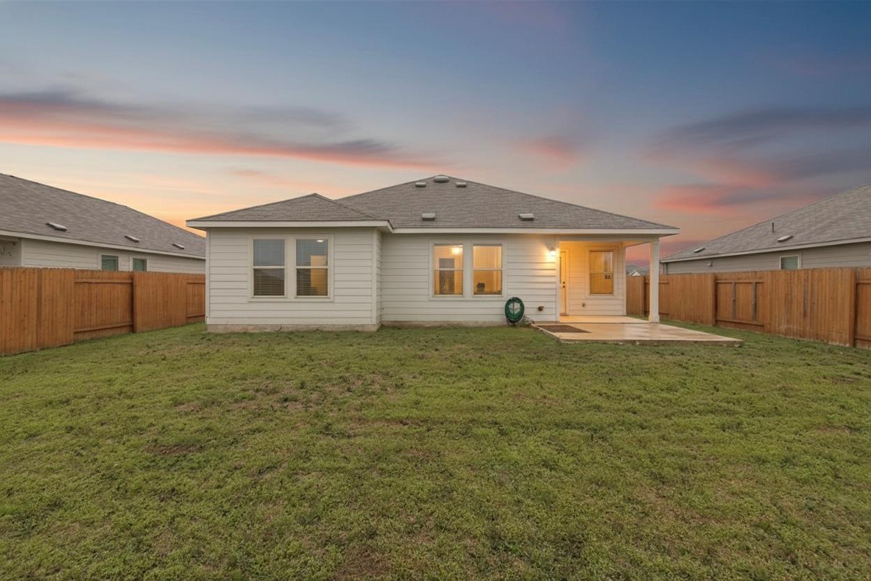 108 Pumpkin Dr, Hutto, TX 78634