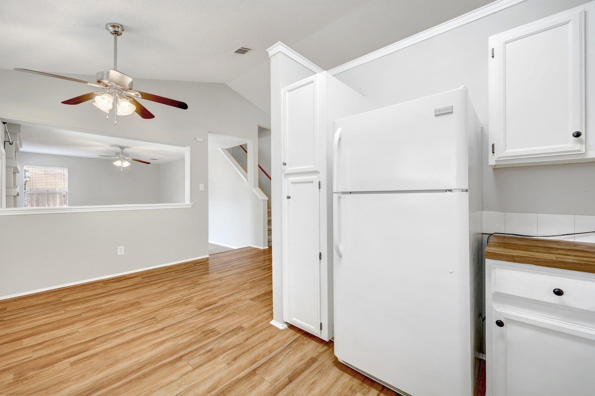 2102 Bluebonnet Dr, Round Rock, TX 78664