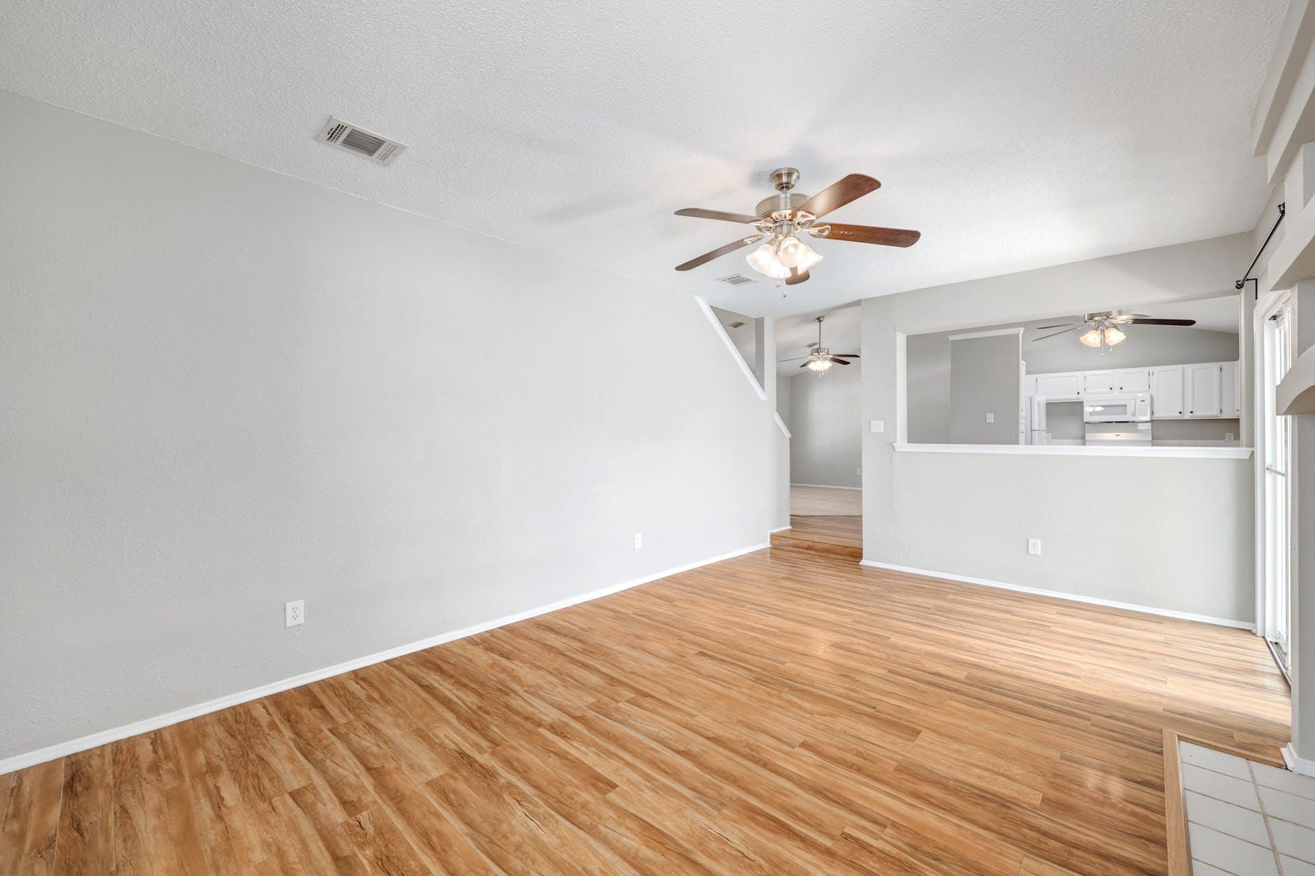 2102 Bluebonnet Dr, Round Rock, TX 78664