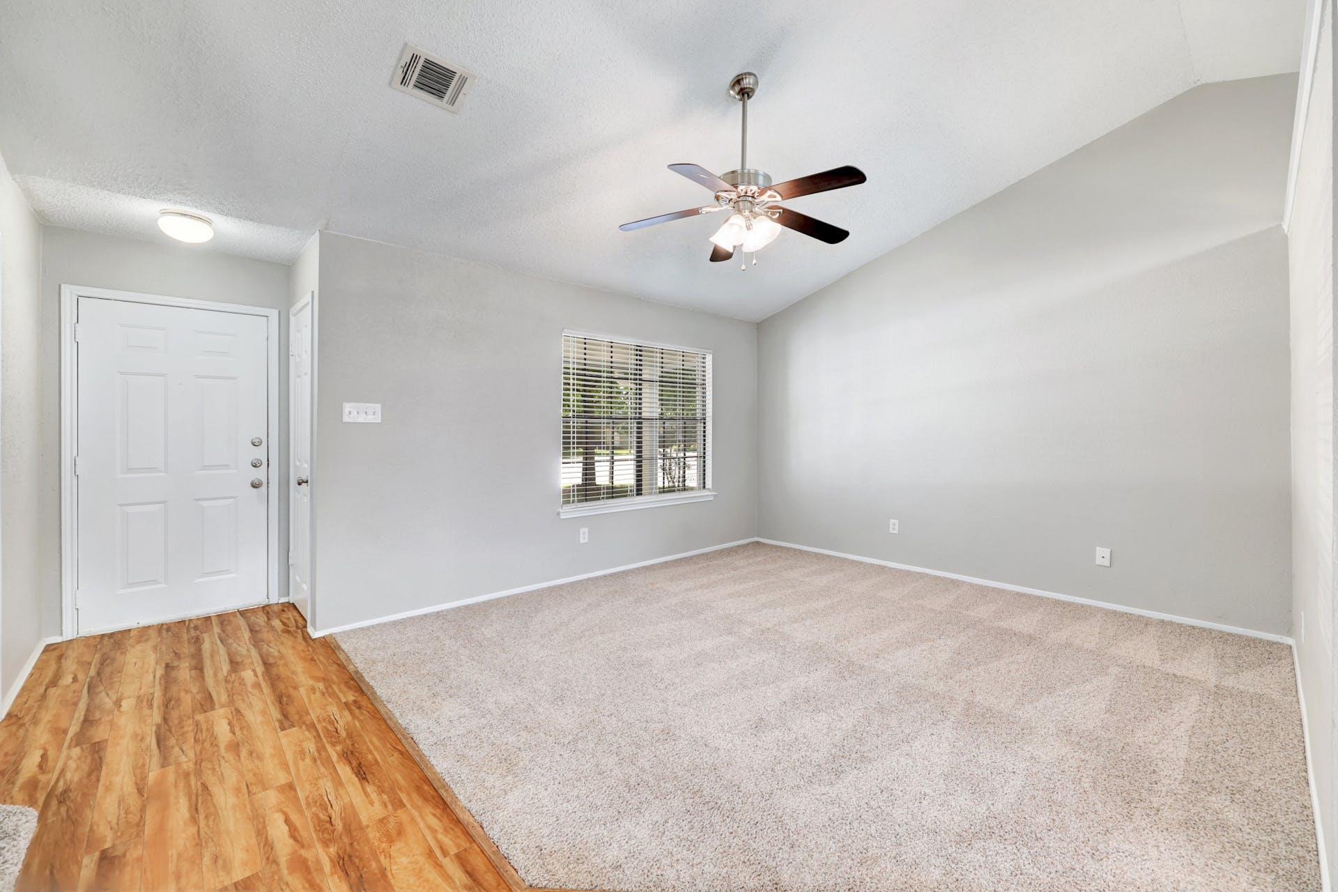 2102 Bluebonnet Dr, Round Rock, TX 78664