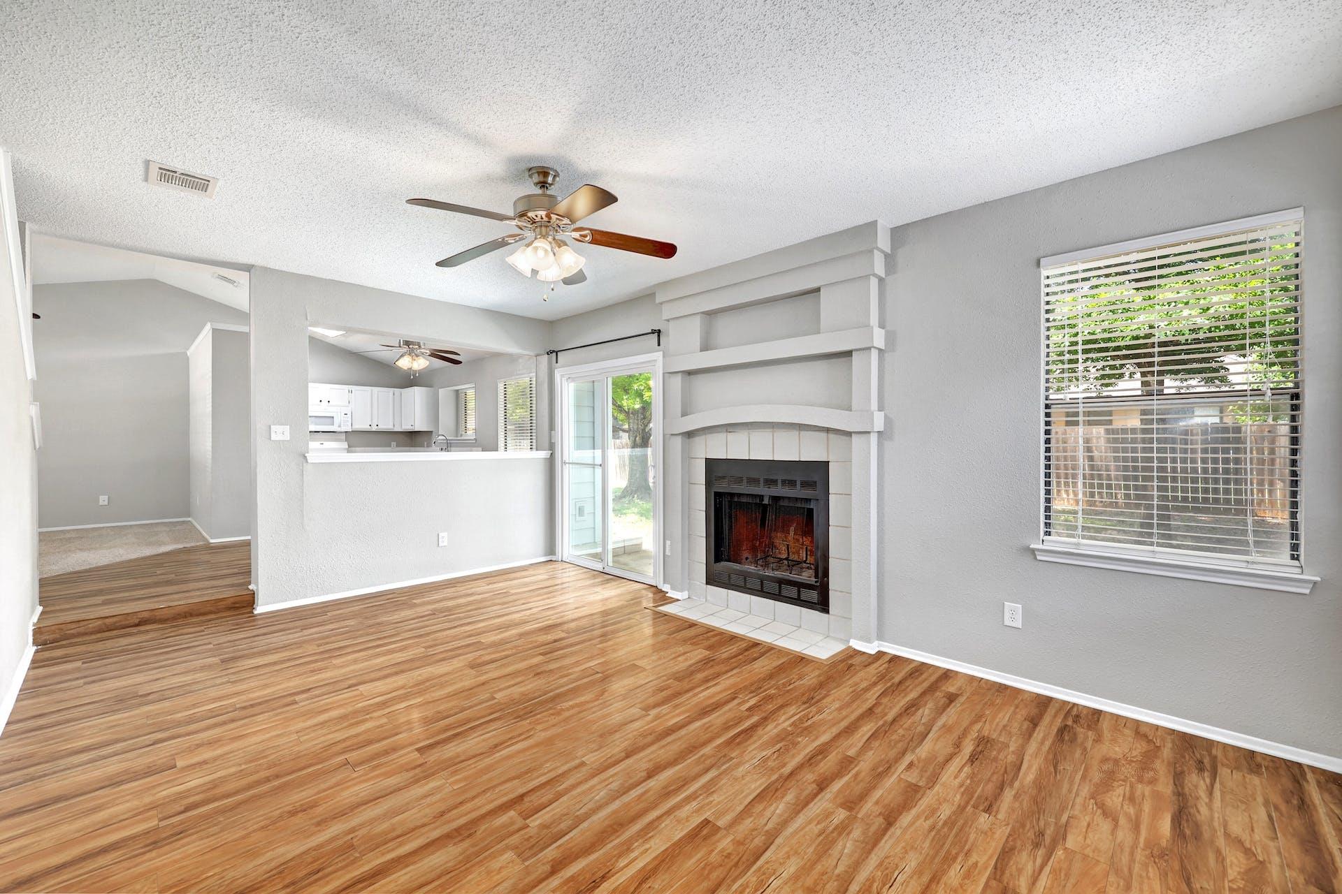 2102 Bluebonnet Dr, Round Rock, TX 78664